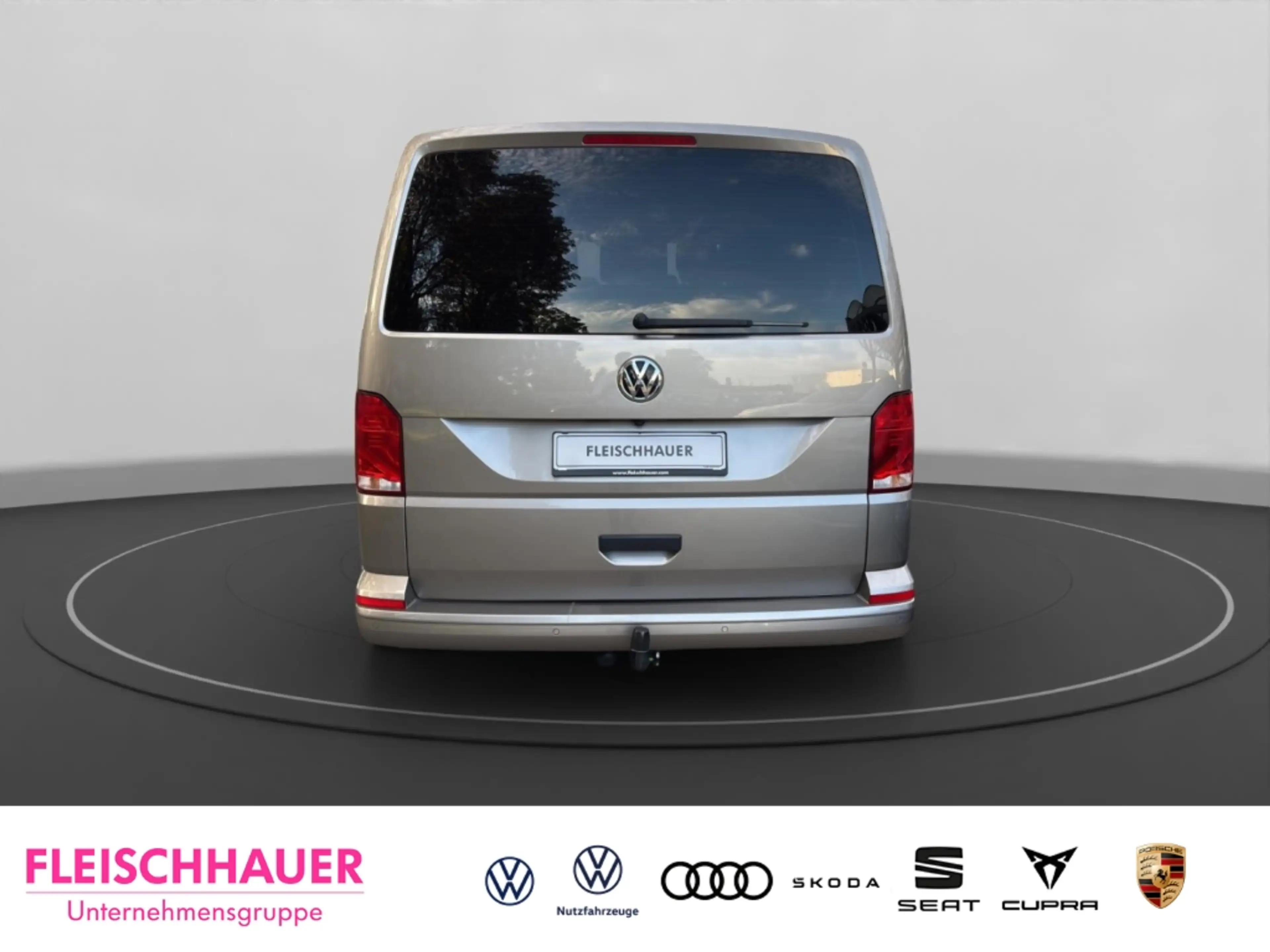 Volkswagen T6.1 Multivan 2.0 TDI DSG AHK Navi El. Heckklappe Kamera Apple C — photo 6