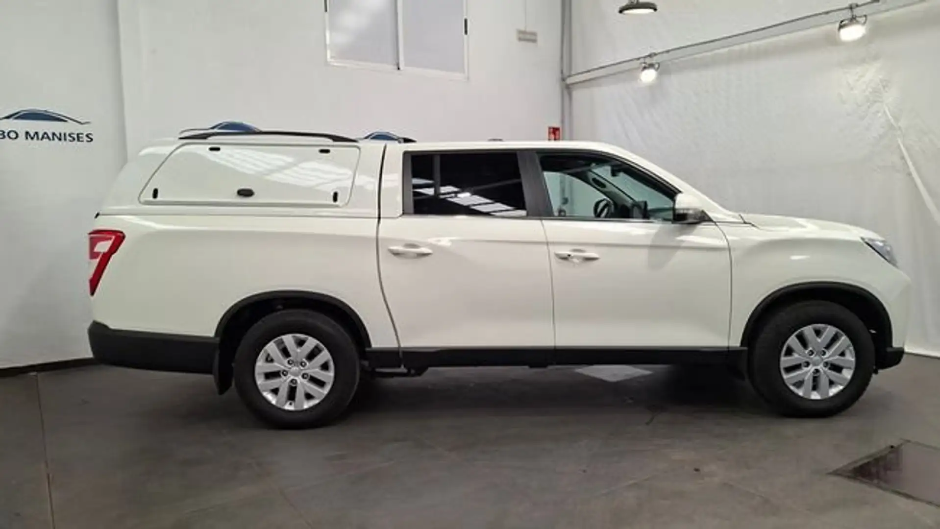 SsangYong Musso SPORT AUTO 2.2D 4X4 202CV HARDTOP Blanco - 2