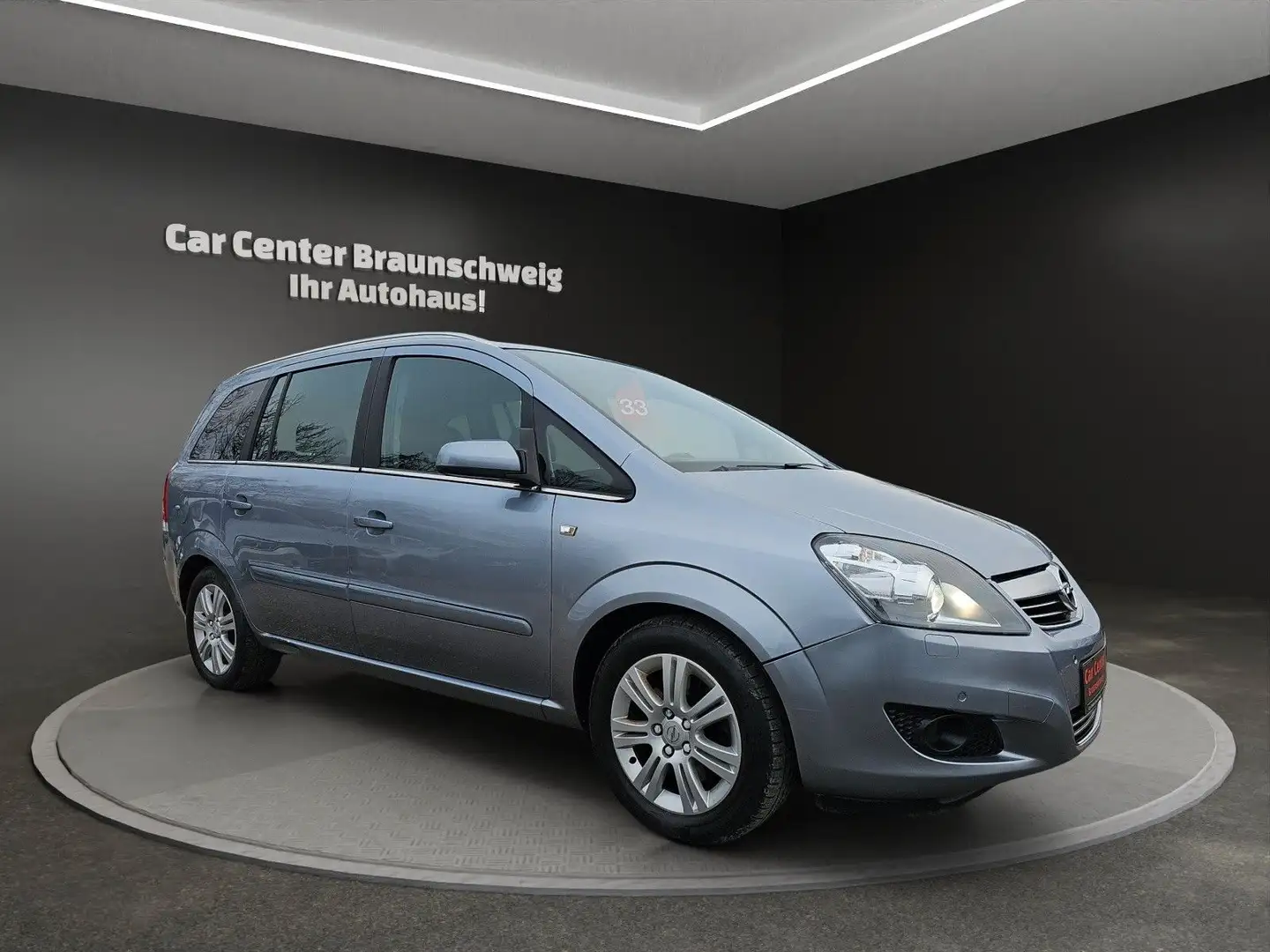 Opel Zafira 1.9 CDTI Cosmo Automatik+AHK+Alu+Navi Grau - 2