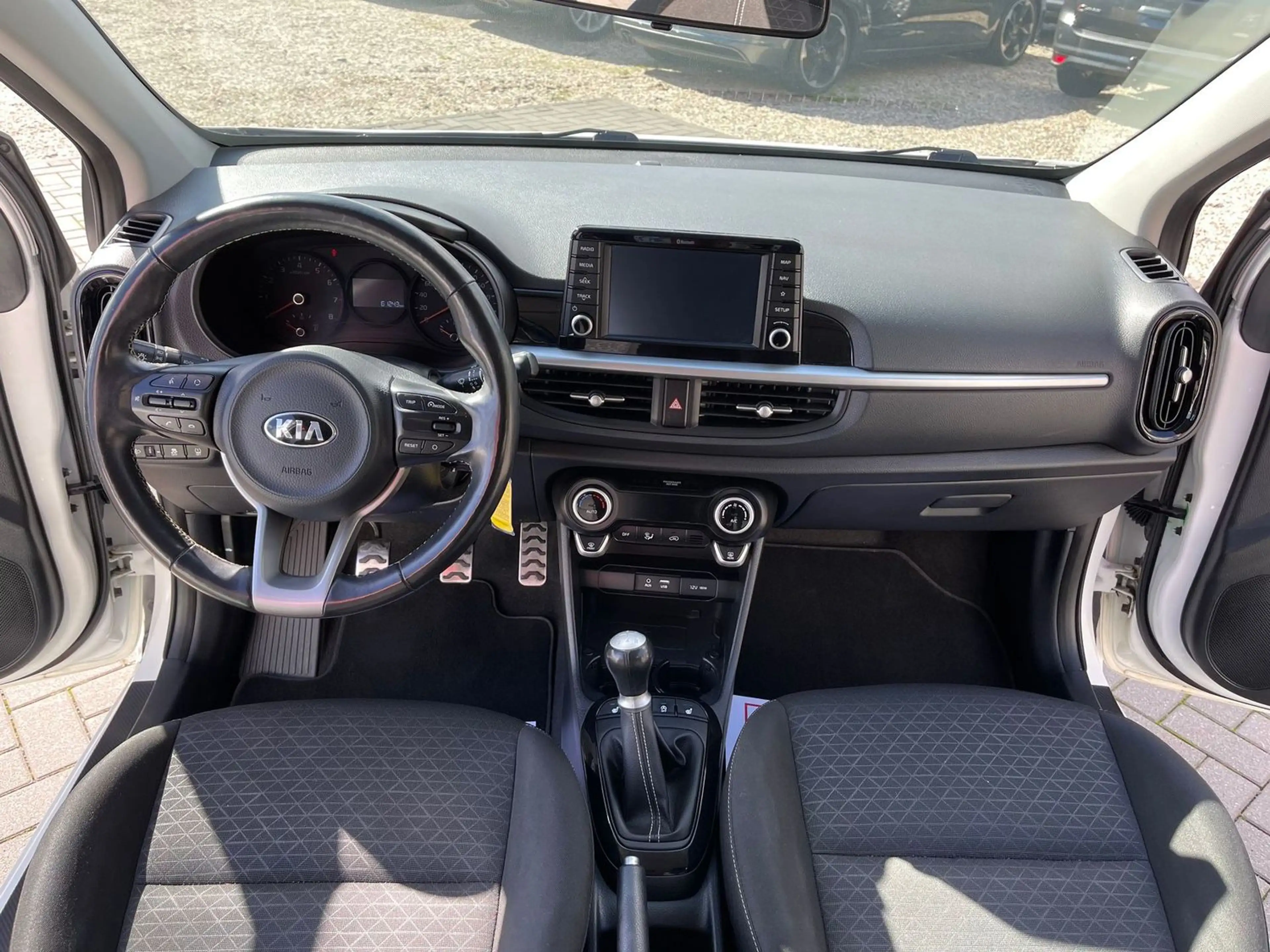 Kia Picanto Spirit/Navi/Sitzheiz./BLuetooth/Tempomat/Full Link — photo 8