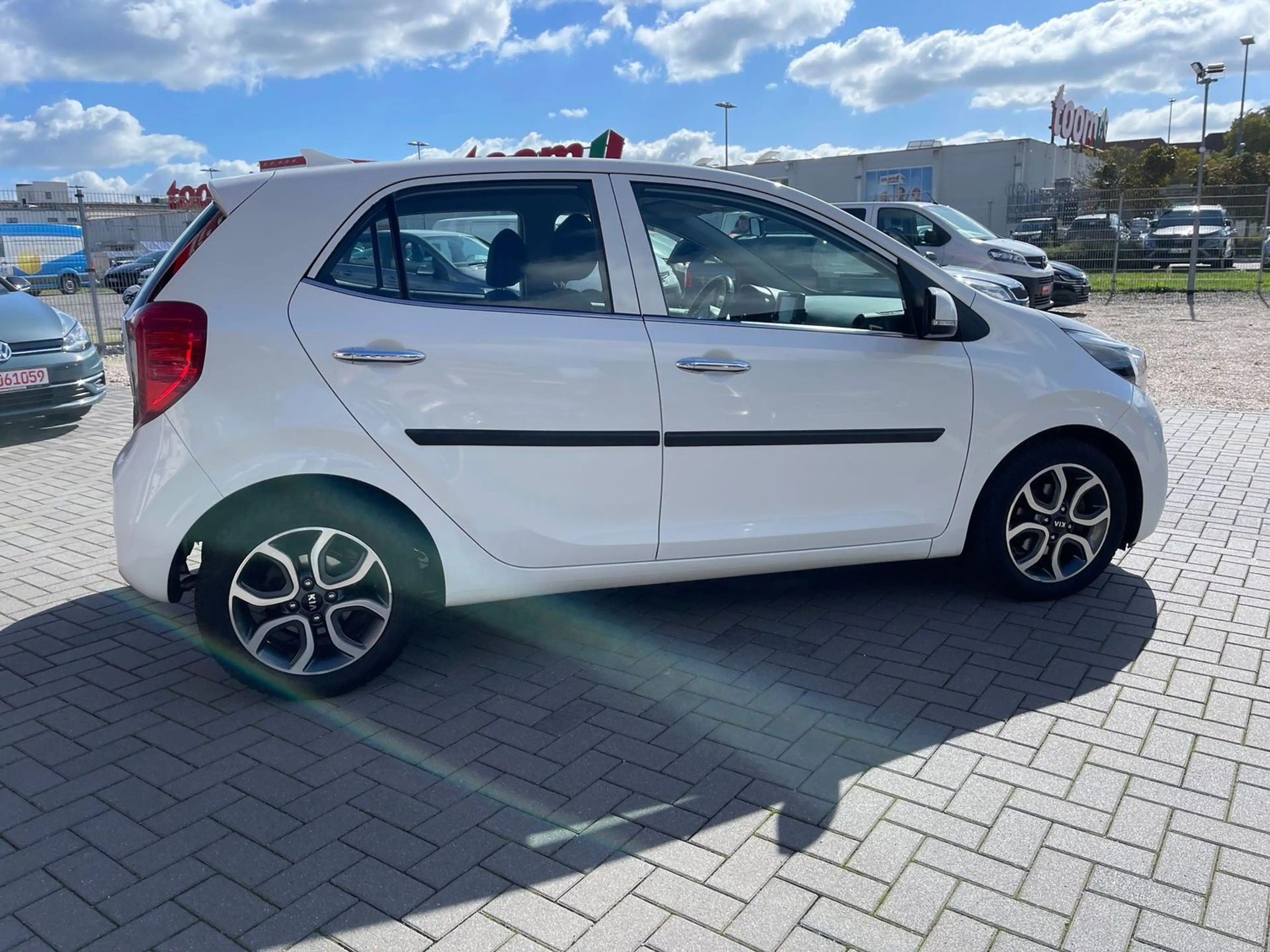 Kia Picanto Spirit/Navi/Sitzheiz./BLuetooth/Tempomat/Full Link — photo 3