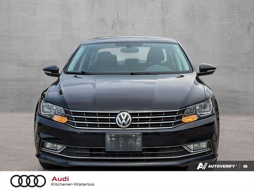 2016 Volkswagen Passat Comfortline 1.8T 6sp at w/ Tip — снимка 1