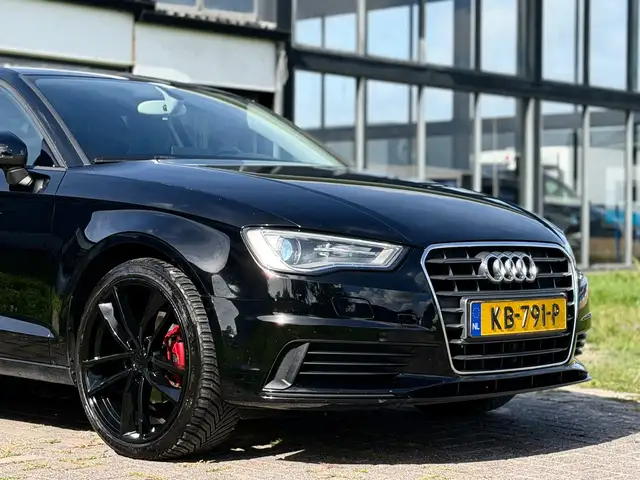Audi A3 view 7