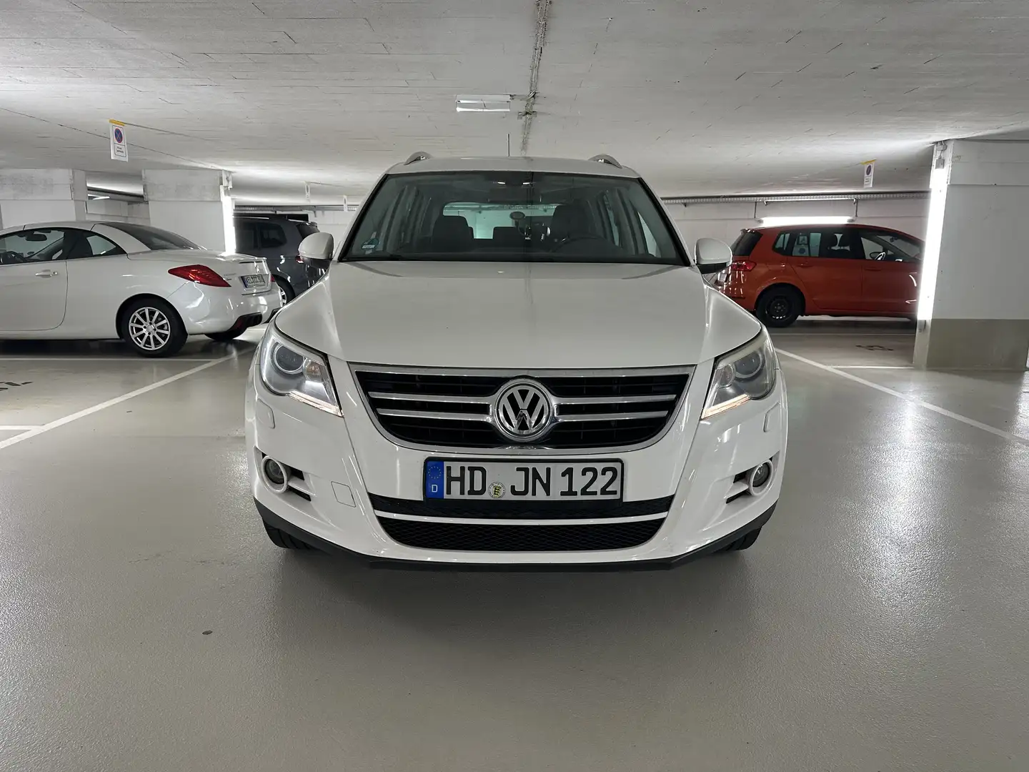 Volkswagen Tiguan Sport & Style 4Motion Weiß - 2