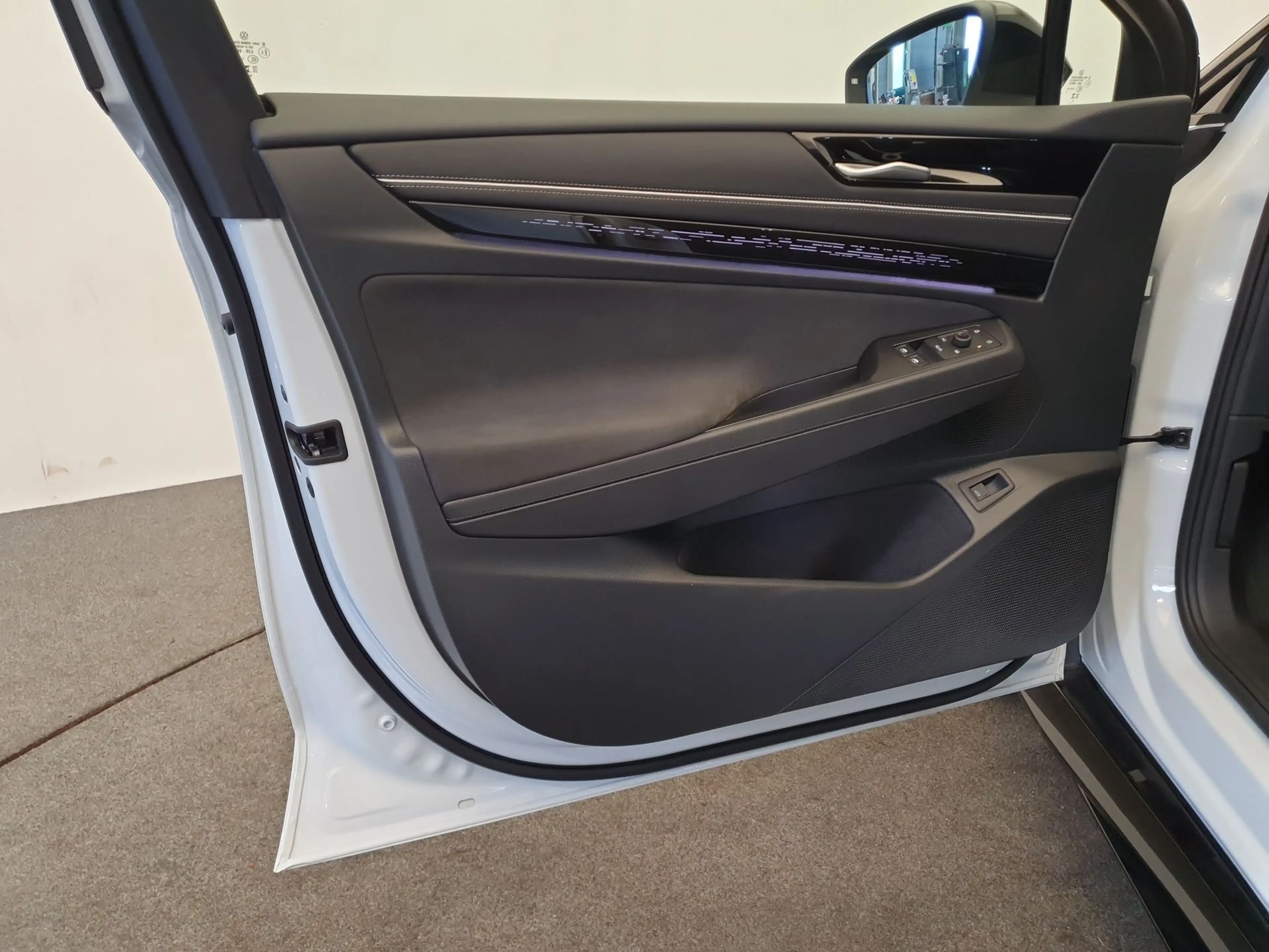 Volkswagen ID.7 Tourer Pro S 86 kWh 286pk Trehkaak, Pano, Harman/K — photo 22