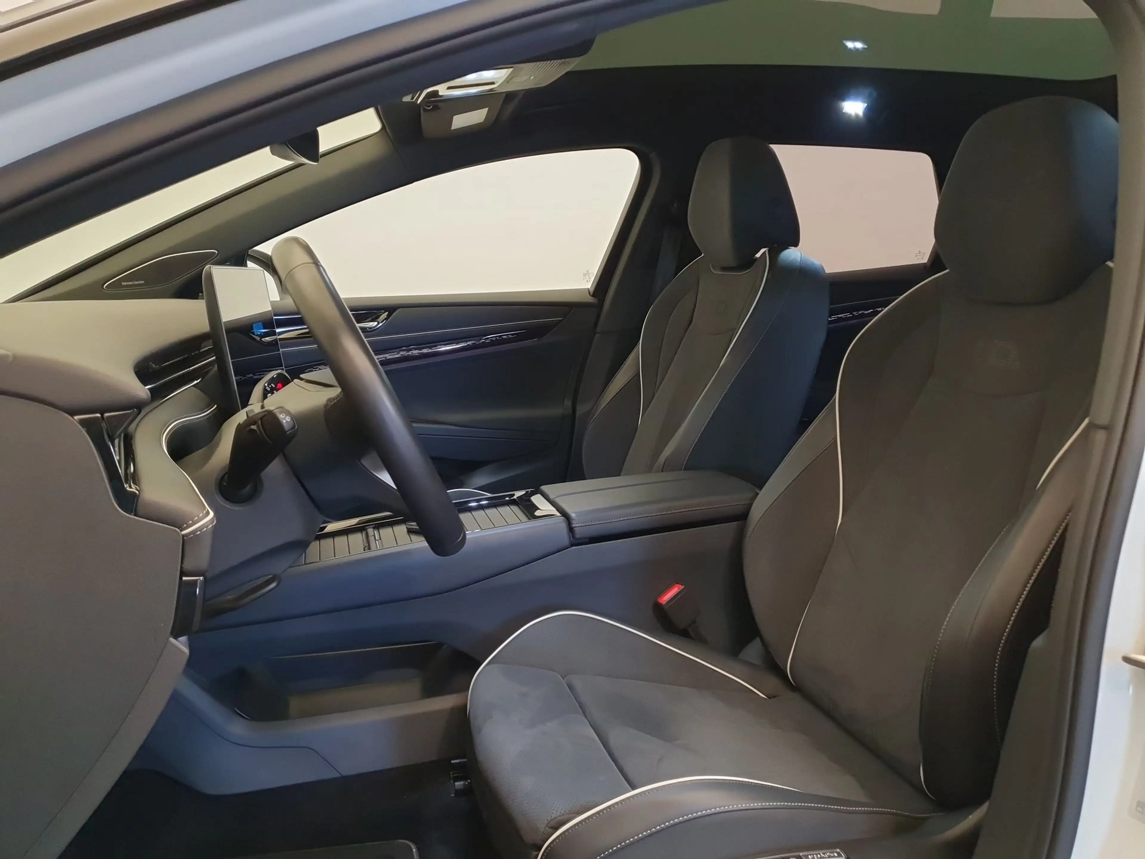 Volkswagen ID.7 Tourer Pro S 86 kWh 286pk Trehkaak, Pano, Harman/K — photo 24
