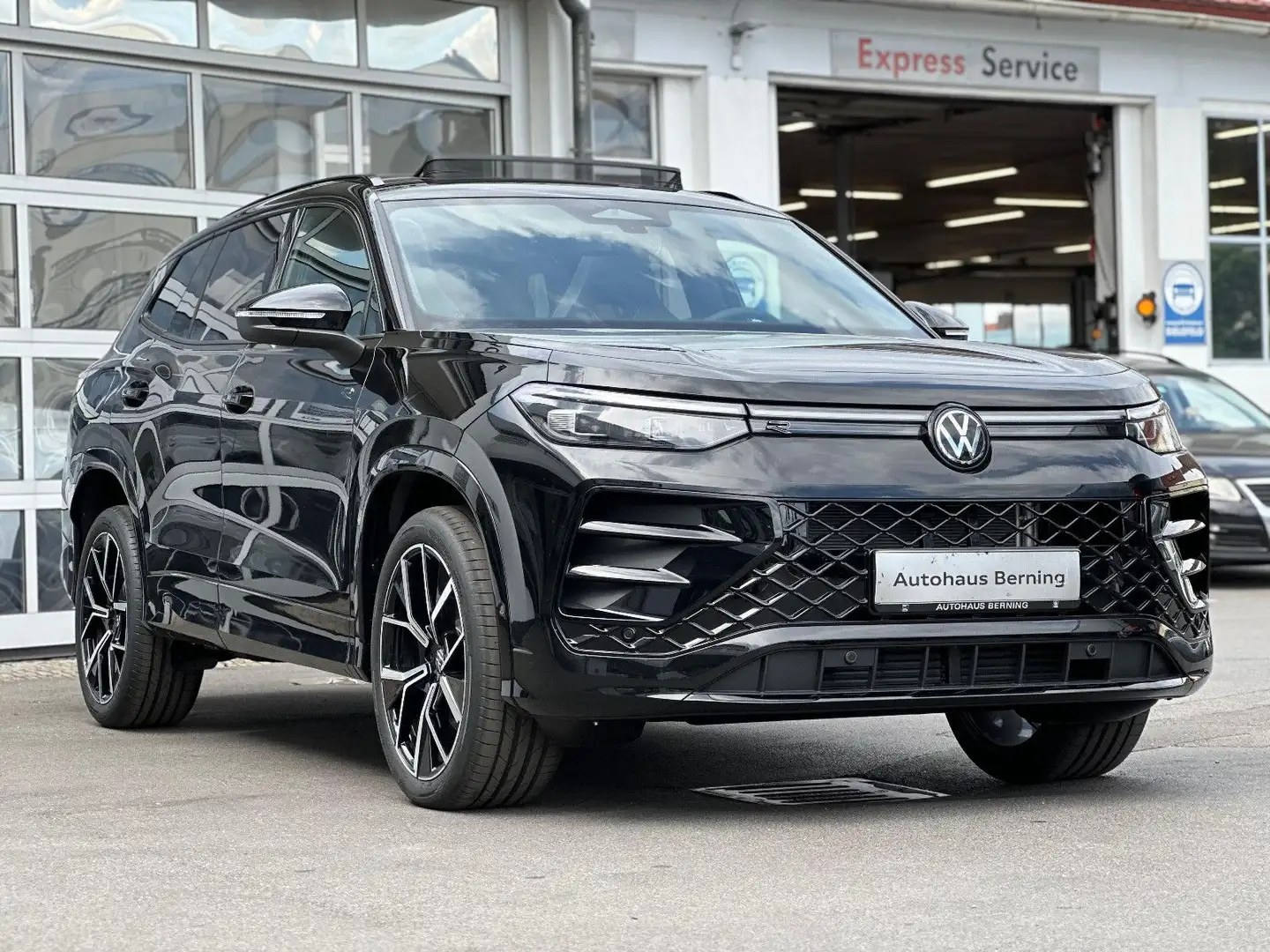 Volkswagen Tayron TAYRON 2.0TDI 4MOTION R LINE 7 SITZER PANO AHK Nero - 1