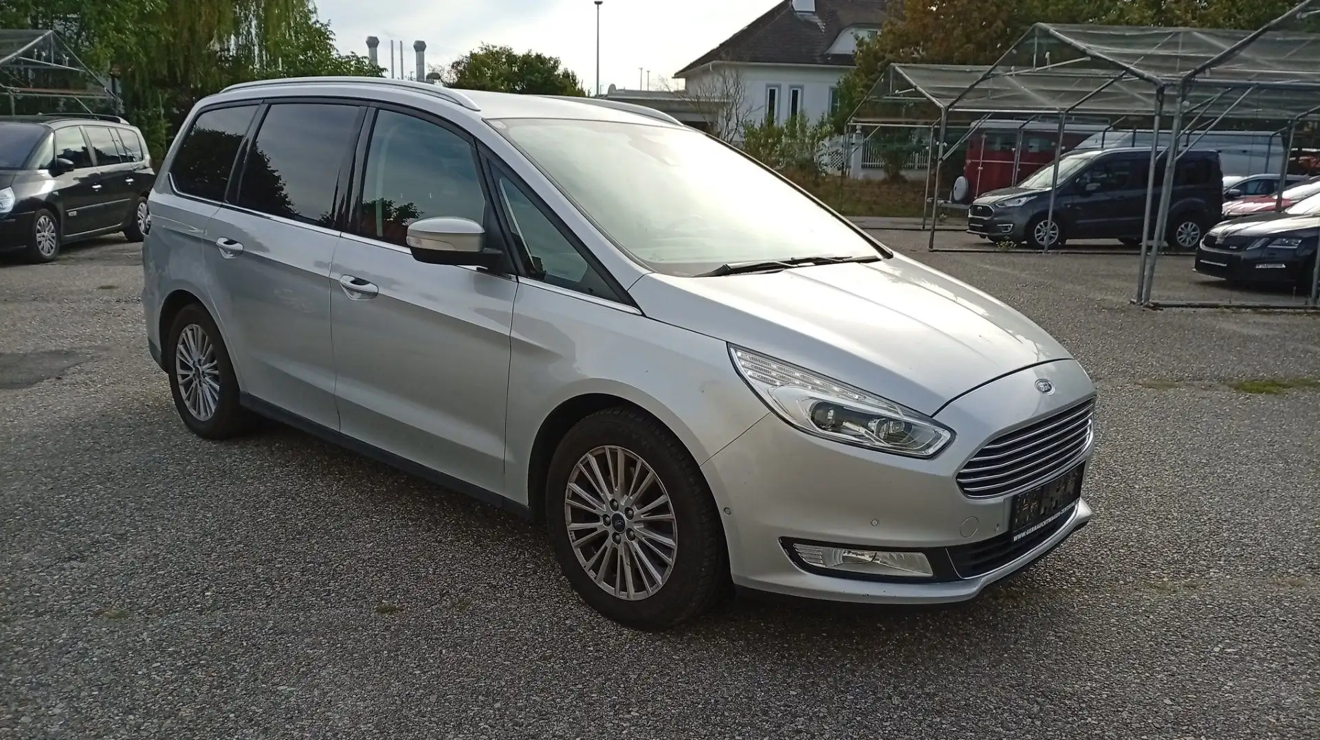 Ford Galaxy 2.0 TDCi Titanium 7 Sitzer Silber - 2