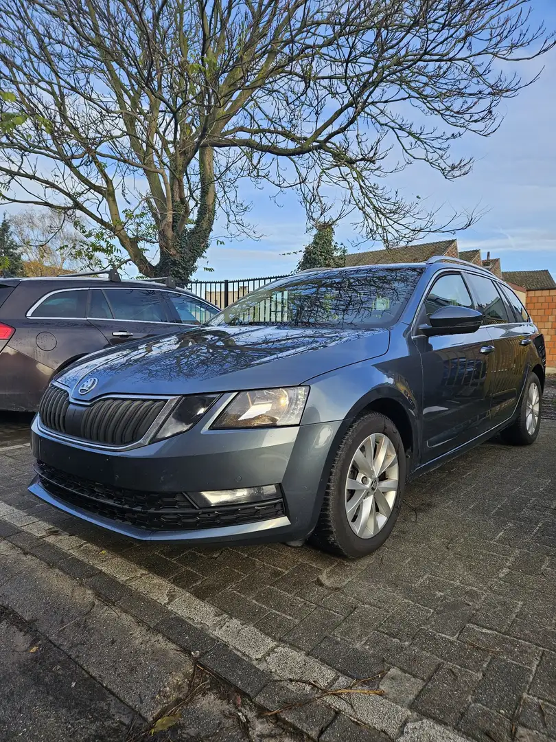 Skoda Octavia SW 1.0 TSI Style DSG (EU6.2) Grijs - 2