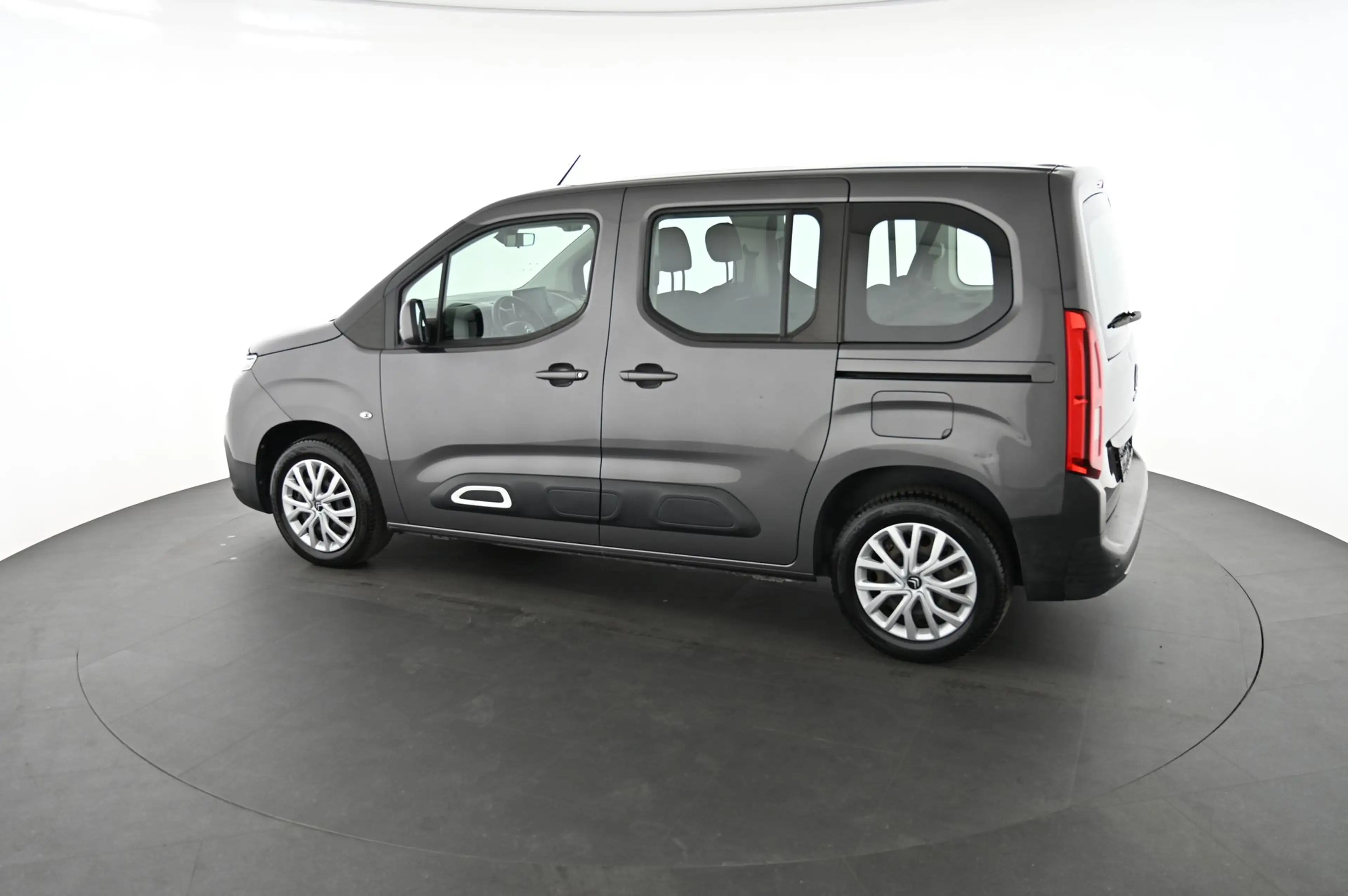 Citroen Berlingo 1.5 BlueHDi 130 Feel Aut. Pickerl NEU — photo 7