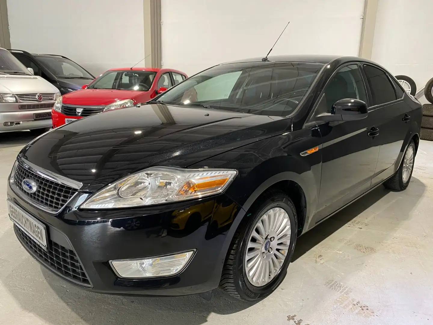 Ford Mondeo 2.0 Trend*Klimaaut.* Noir - 1