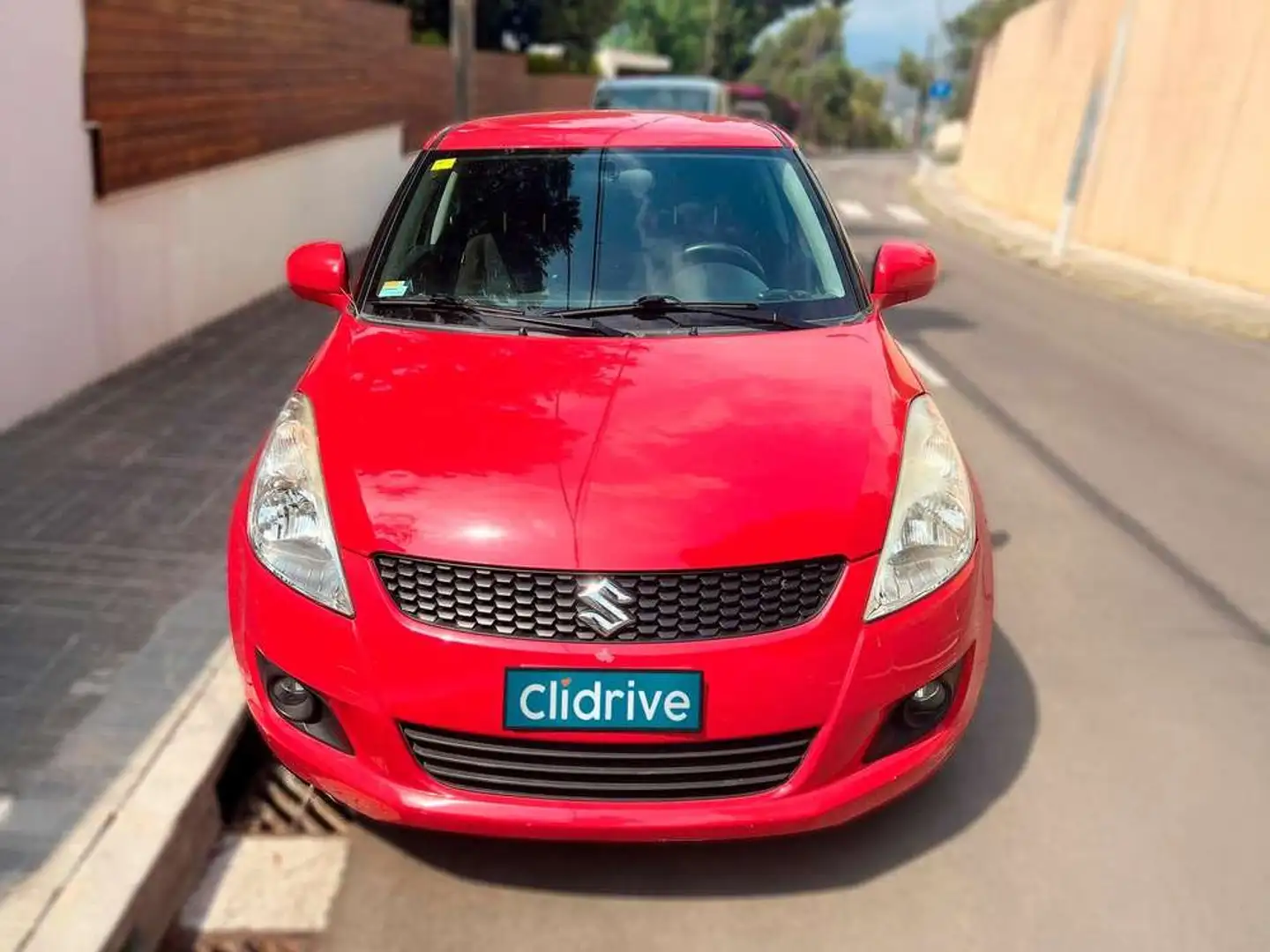 Suzuki Swift 1.2 GLX Rojo - 2