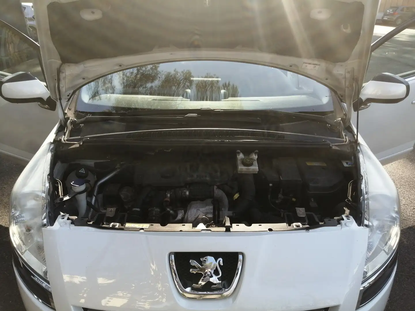 Peugeot 5008 1.6 e-hdi 8v Allure s&s 115cv etg6 (robot) - 2