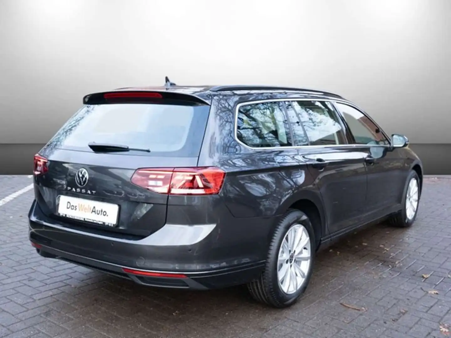 Volkswagen Passat Variant Business TSI DSG NAV Kamera Travel-Assist Grau - 2