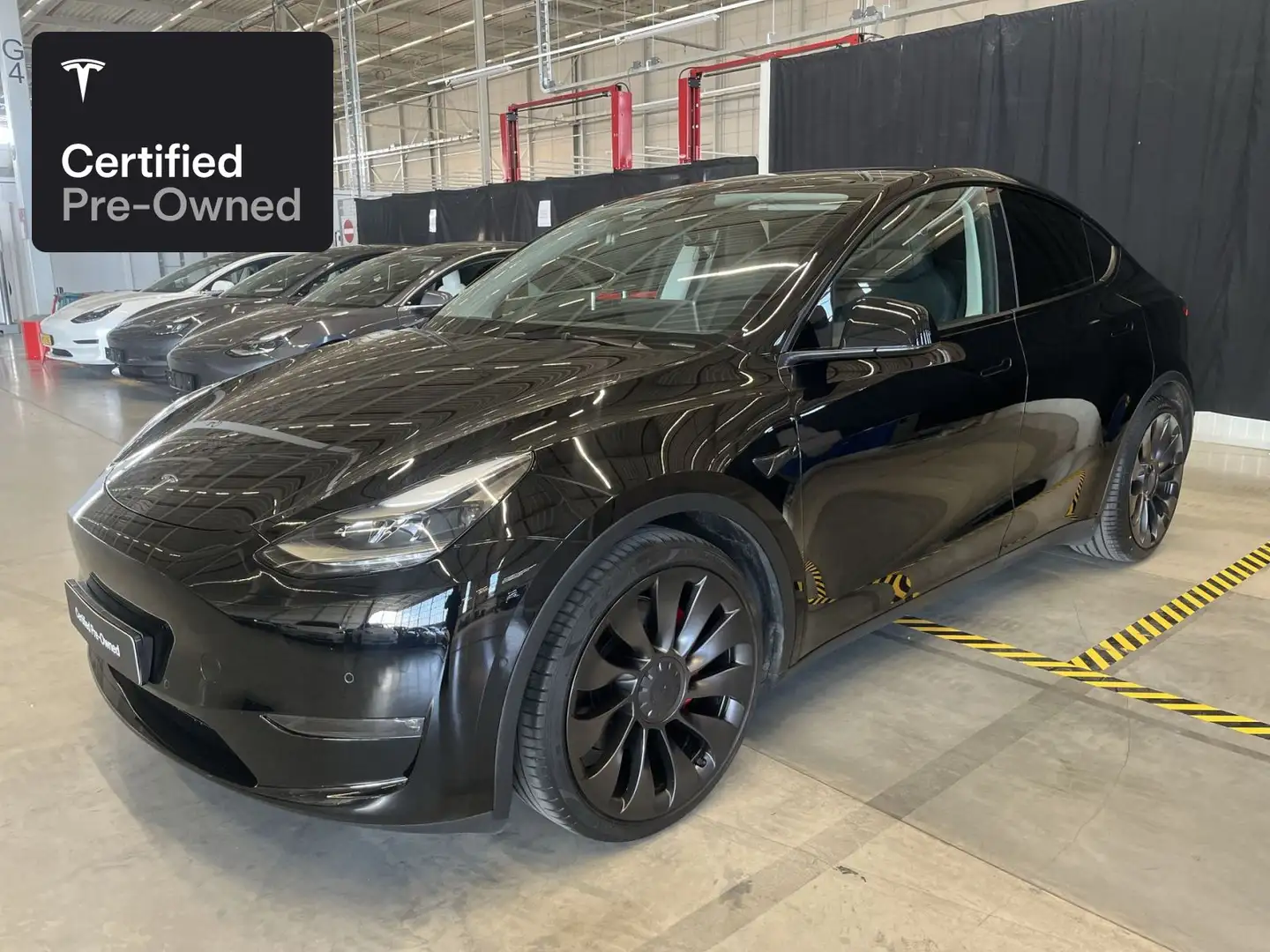Tesla Model Y Performance "Certified Pre-Owned" Zwart - 1