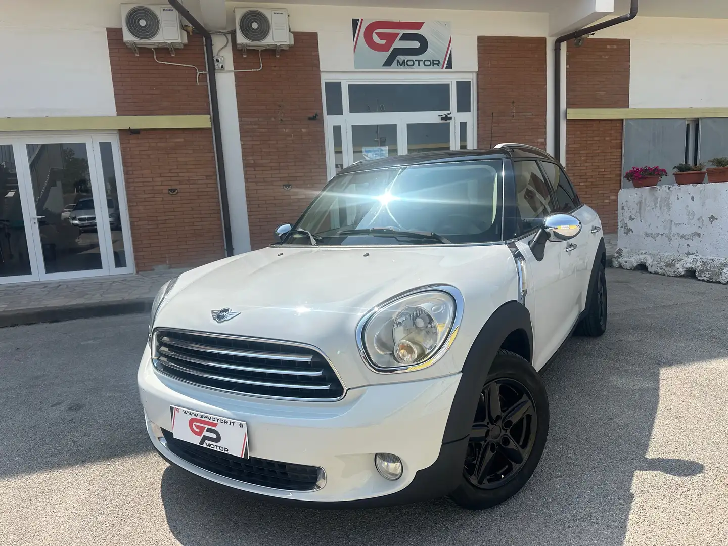 MINI One D Countryman 1.6*90CV*OK NEOPATENTATI*PELLE TOTALE*NAVIGATORE* Fehér - 1