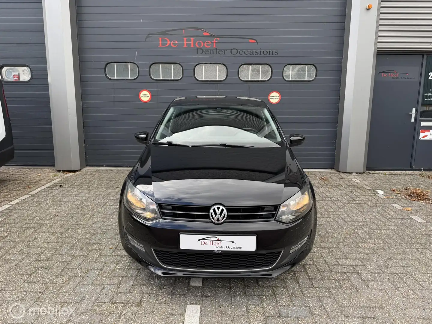Volkswagen Polo 1.2-12V Match✓Airco ✓Cruise ✓CarPlay ✓APK Zwart - 2