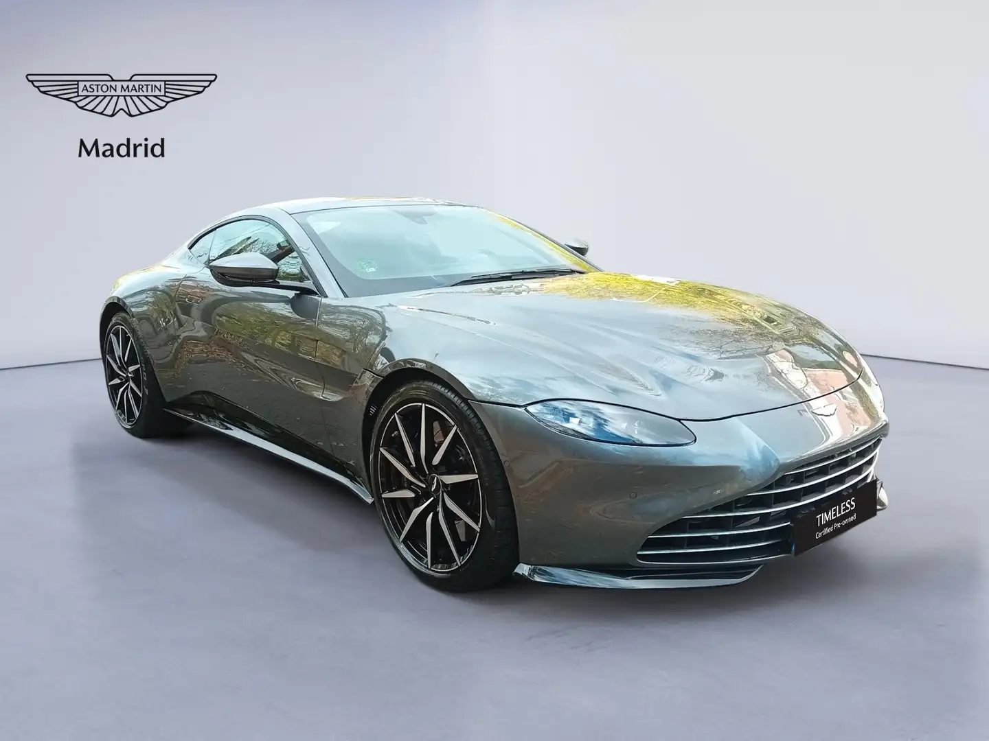 Aston Martin Vantage 4.0 V8 - 1