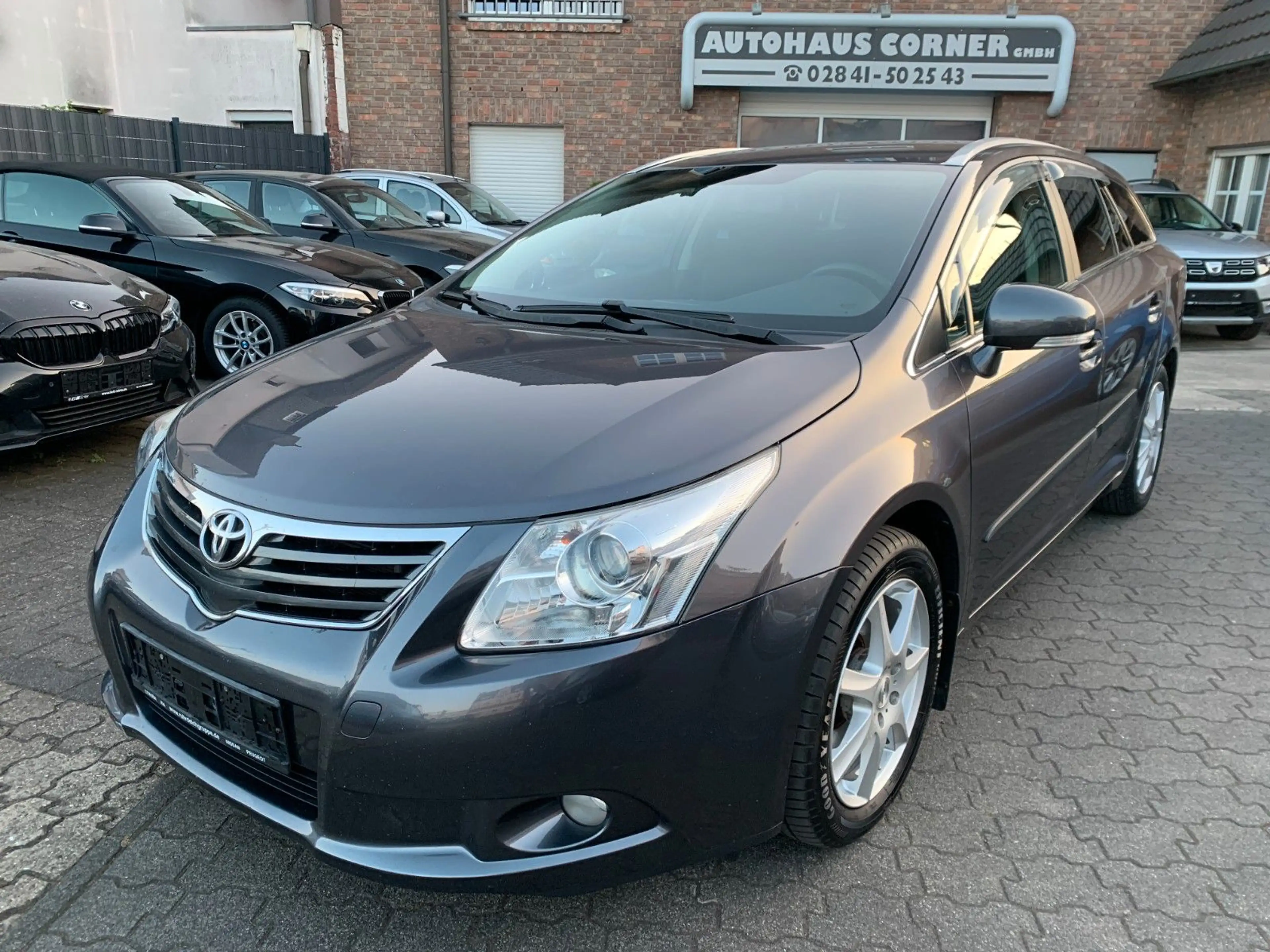 Toyota Avensis Kombi 2.2 Diesel Edition Service Heft