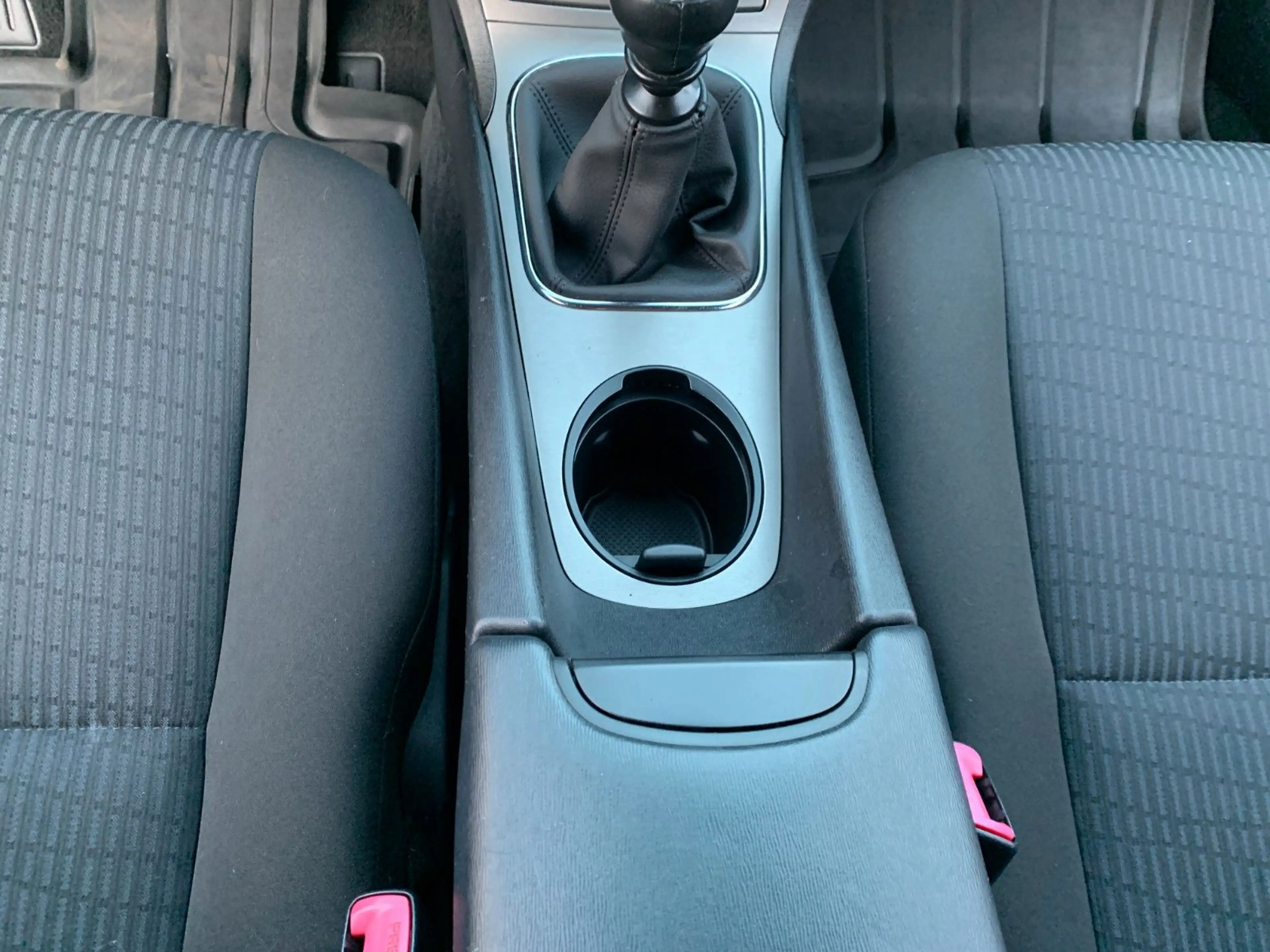 Toyota Avensis Kombi 2.2 Diesel Edition Service Heft — photo 6