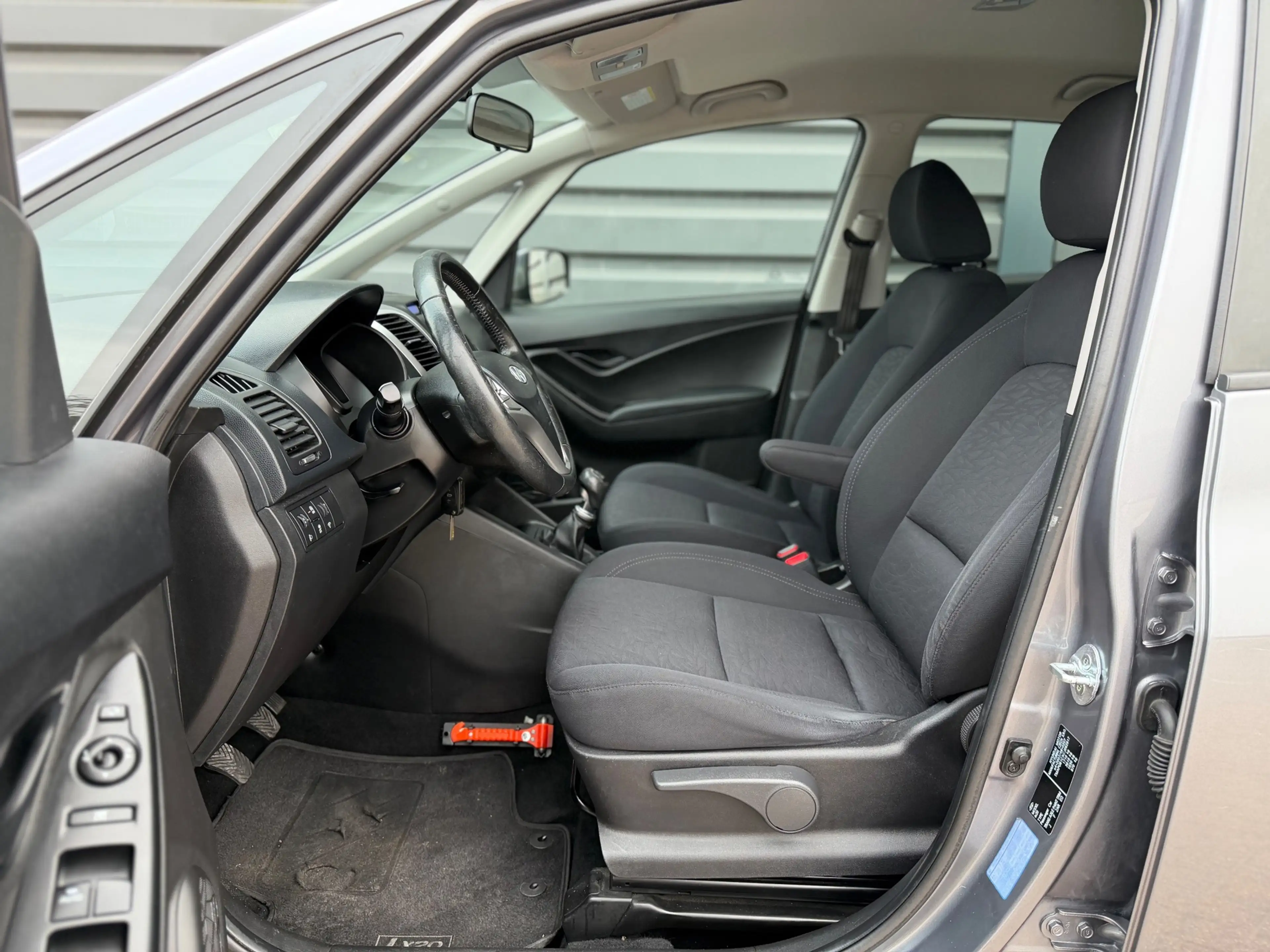 Hyundai iX20 1.4i i-Motion Airco Trekhaak Complete onderhoud — photo 11