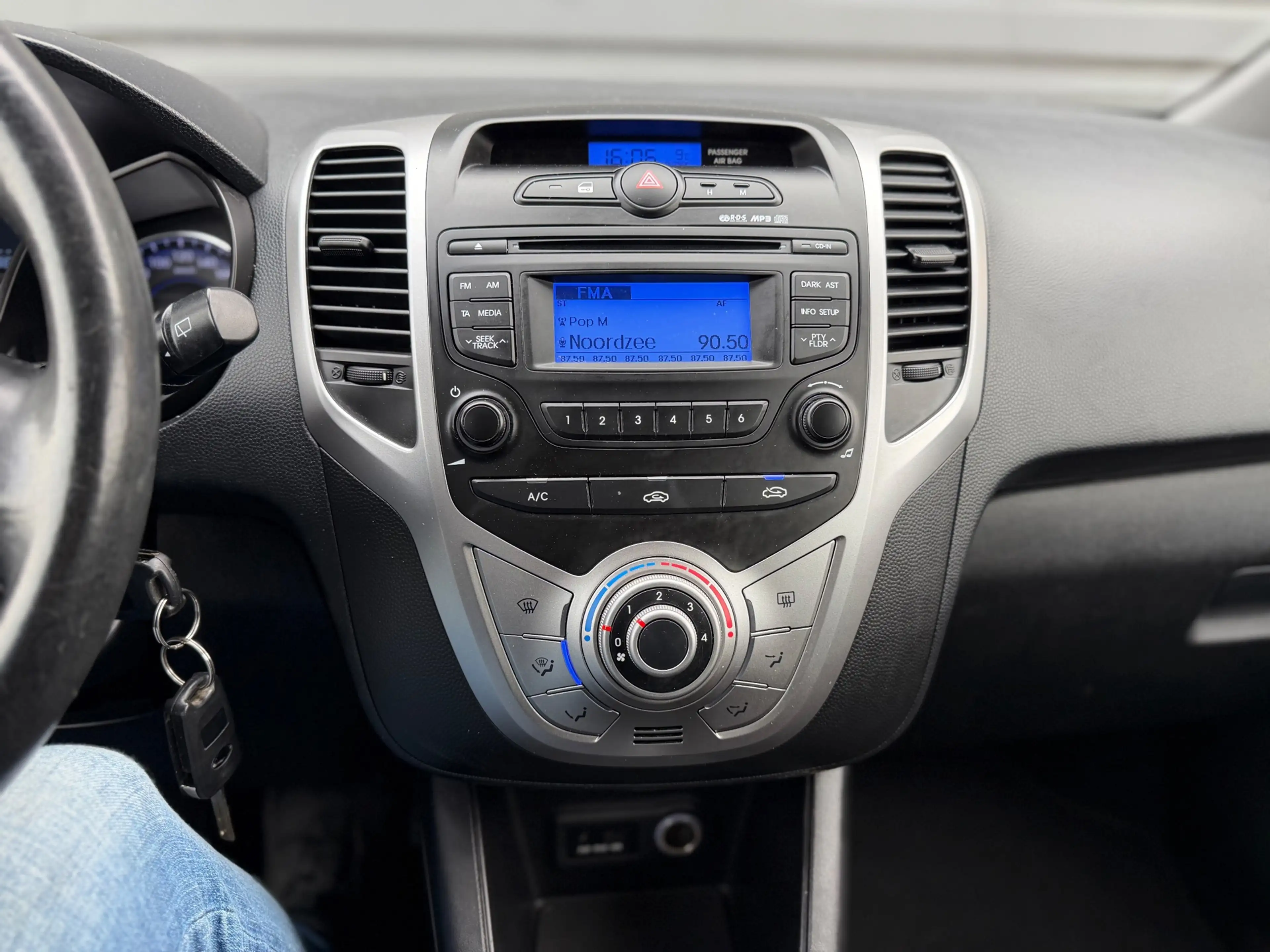 Hyundai iX20 1.4i i-Motion Airco Trekhaak Complete onderhoud — photo 13