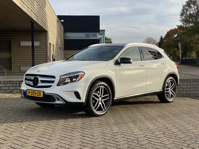 Mercedes-Benz GLA 250 Prestige Automaat 4Matic 211pk [ leer,fm navi,came