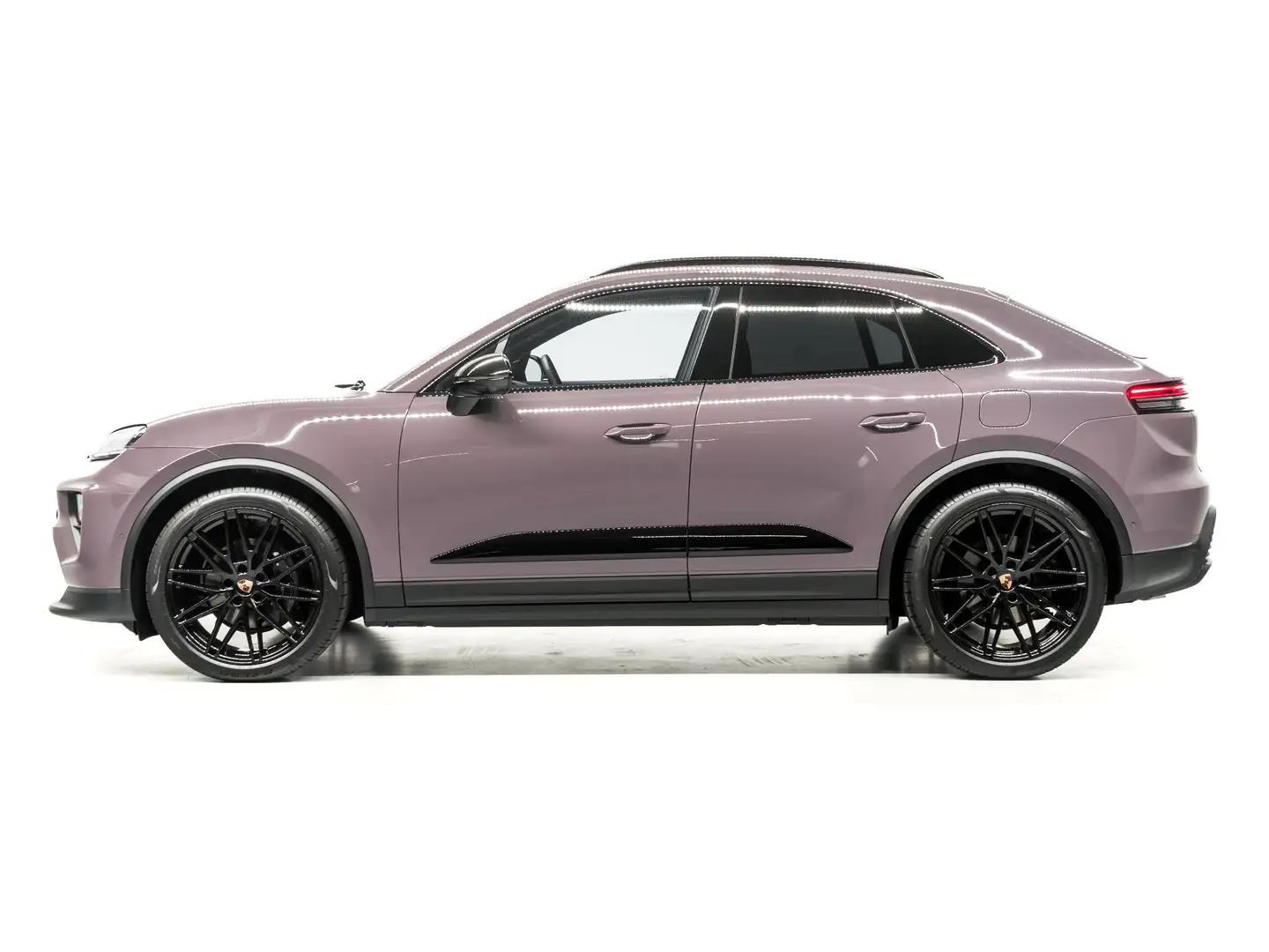 Porsche Macan 4 Violet - 2