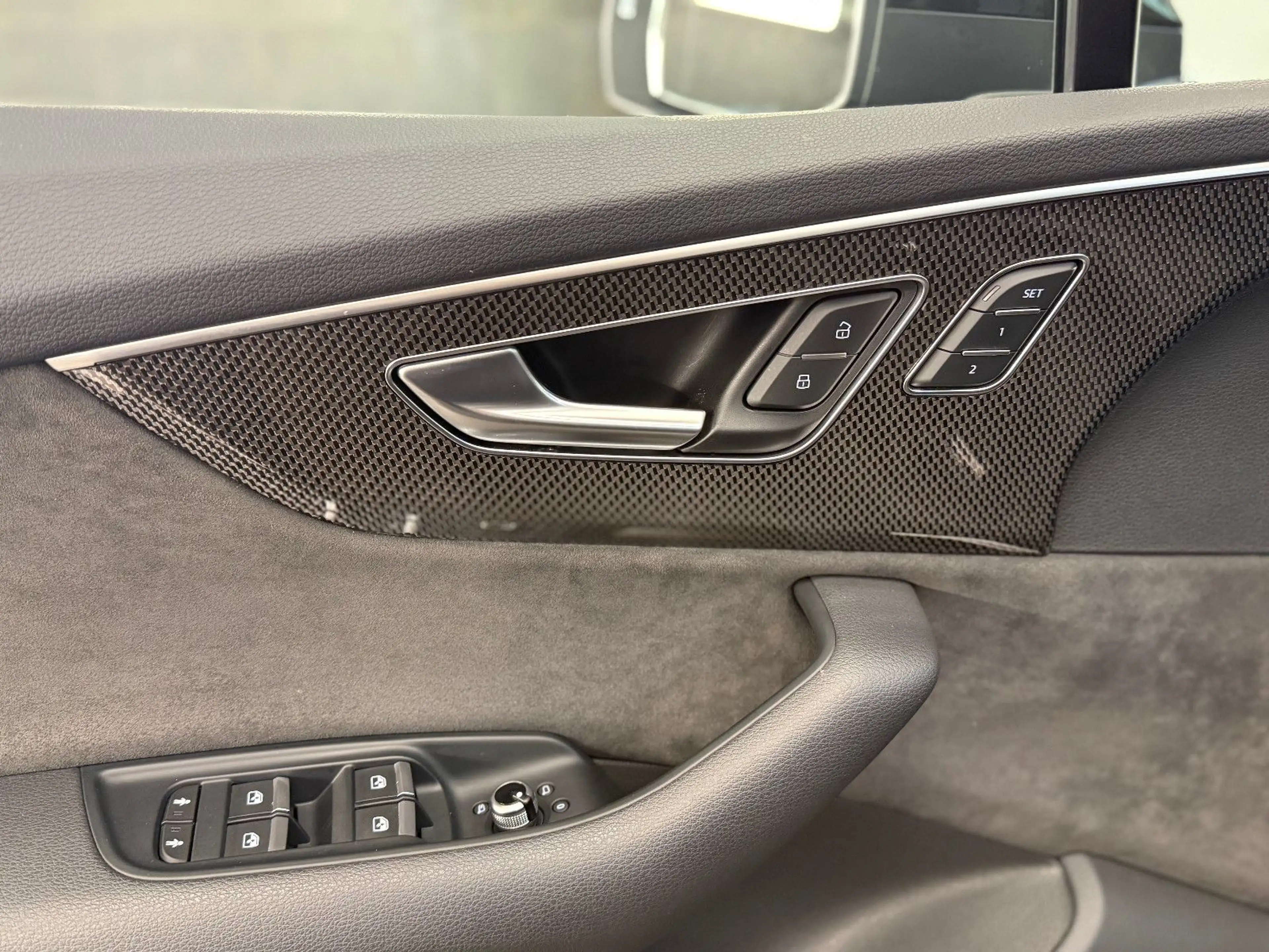 Audi SQ7 4.0 TDI quattro 22" LASER STHZG MASSAGE AHK — photo 14
