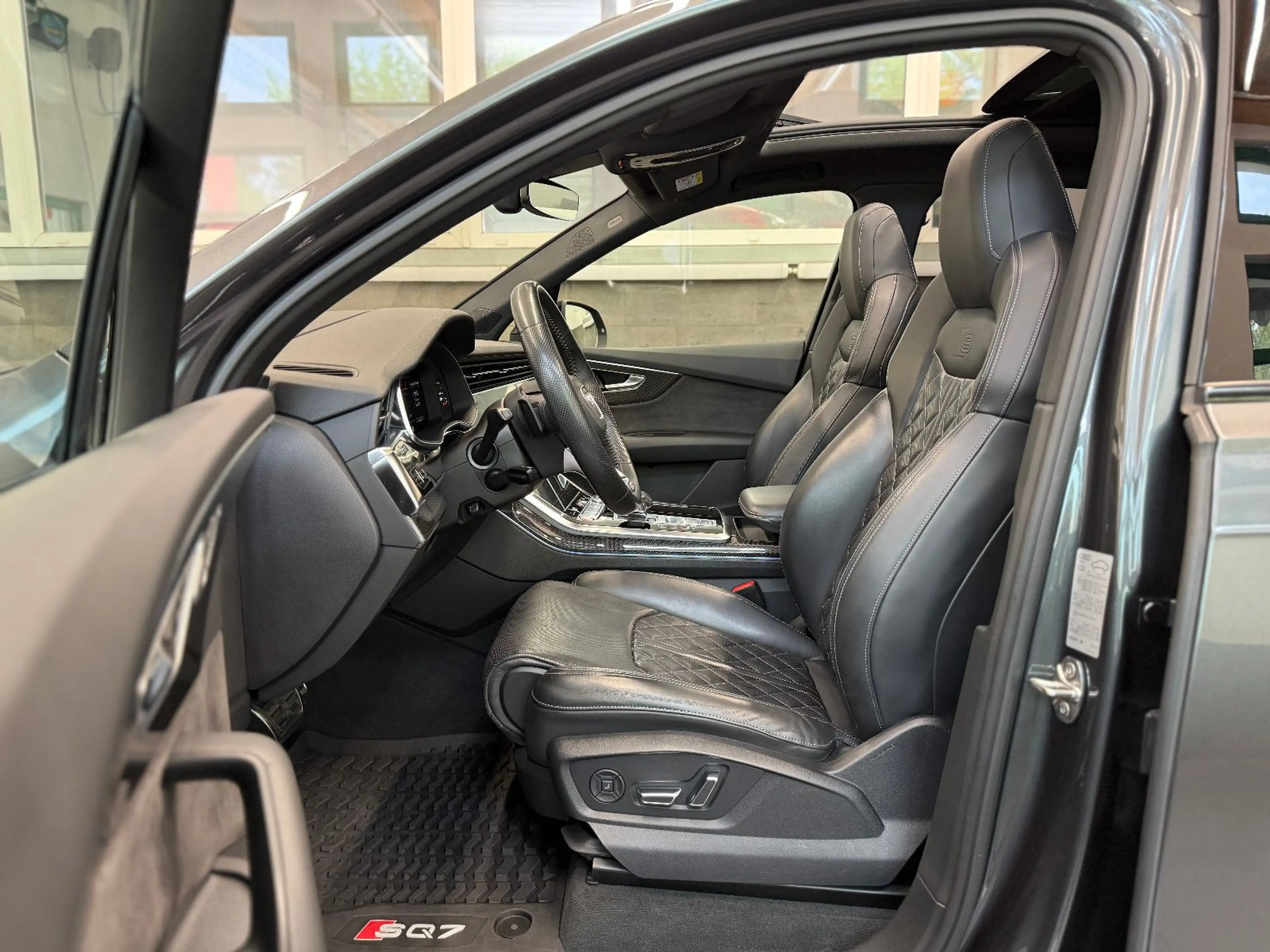 Audi SQ7 4.0 TDI quattro 22" LASER STHZG MASSAGE AHK — photo 2