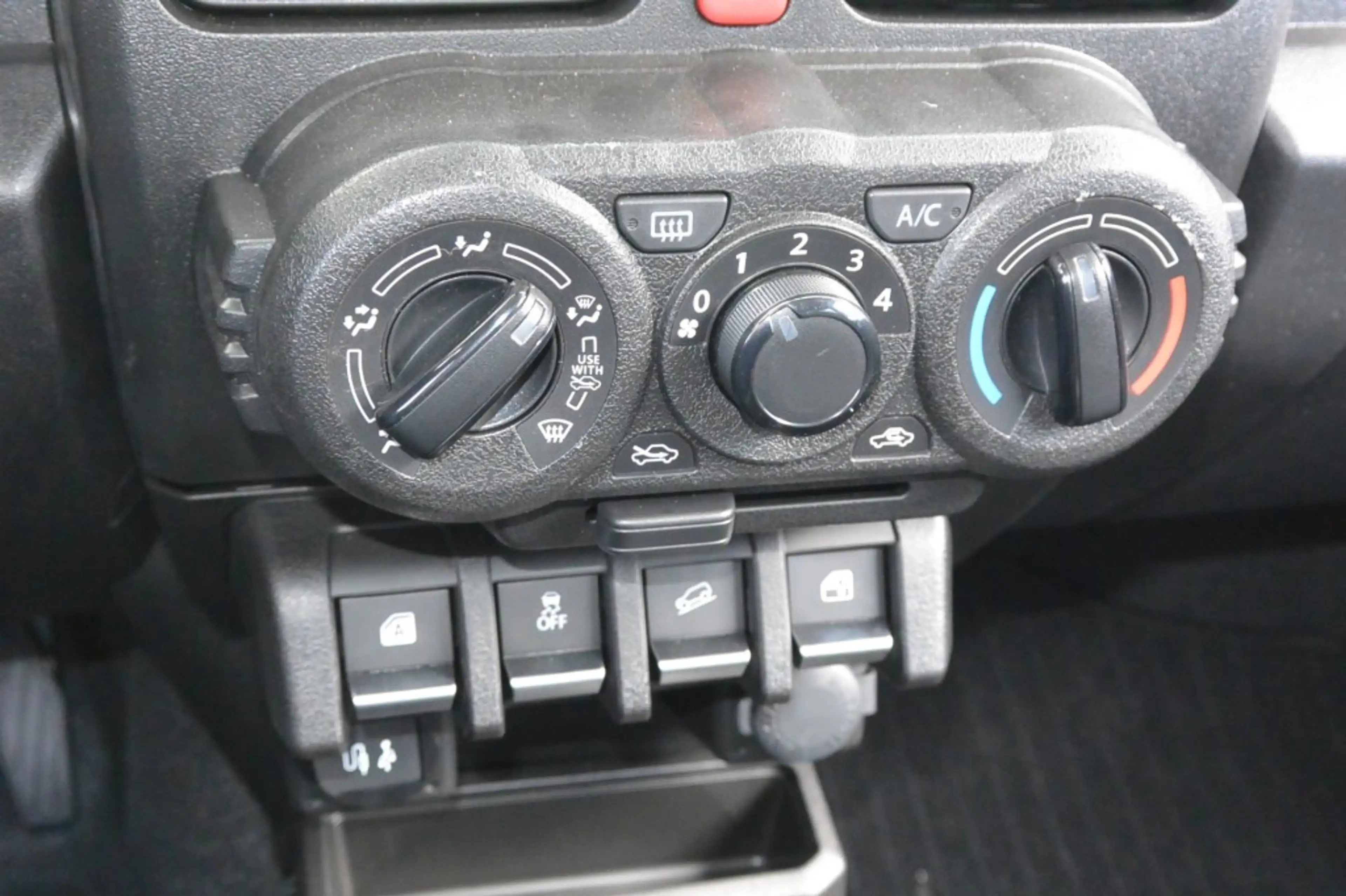 Suzuki Jimny 1.5 Professional AllGrip (4x4) Vele extra's! — photo 21