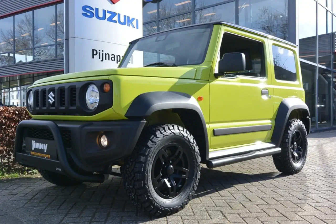 Suzuki Jimny 2023
