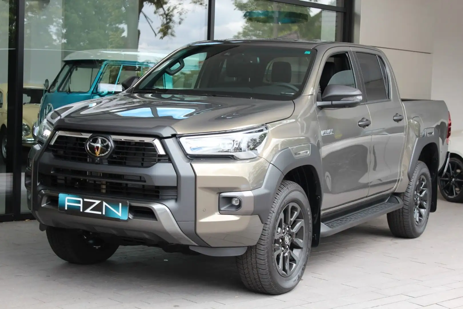 Toyota Hilux Double Cab Invincible 4x4 Braun - 1