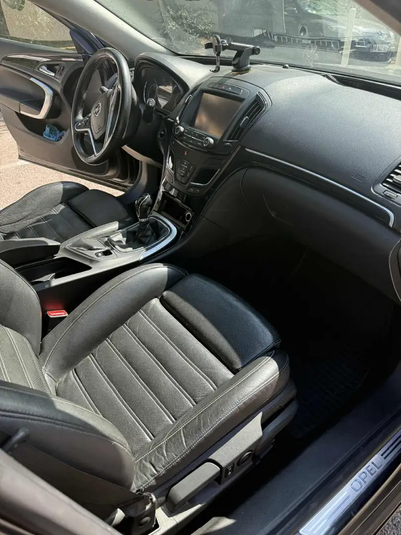 Opel Insignia Sports Tourer 2.0 CDTI ecoFlex Start/Stop 140 ch E - 2
