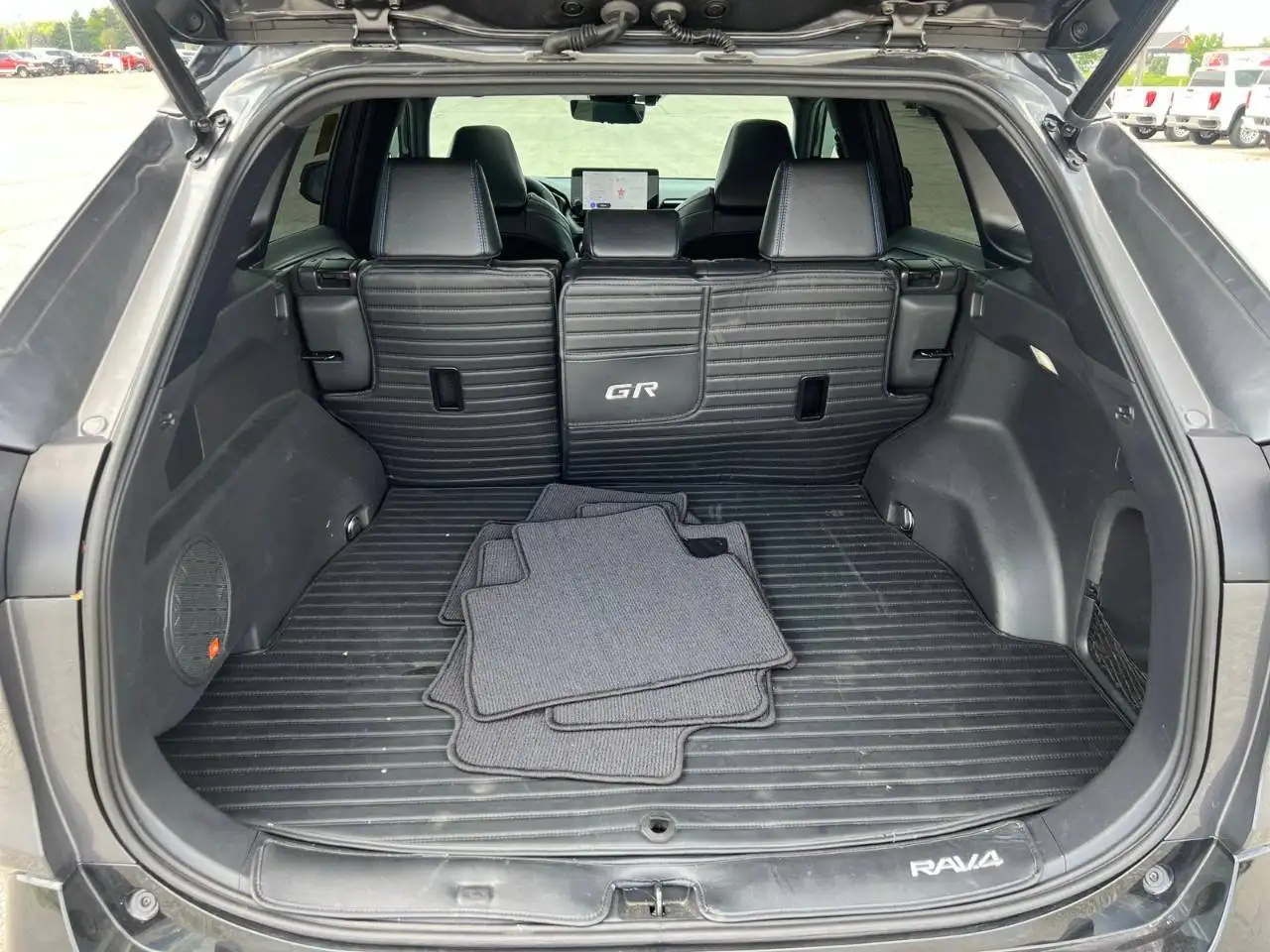 Toyota RAV 4 photo Toyota RAV 4