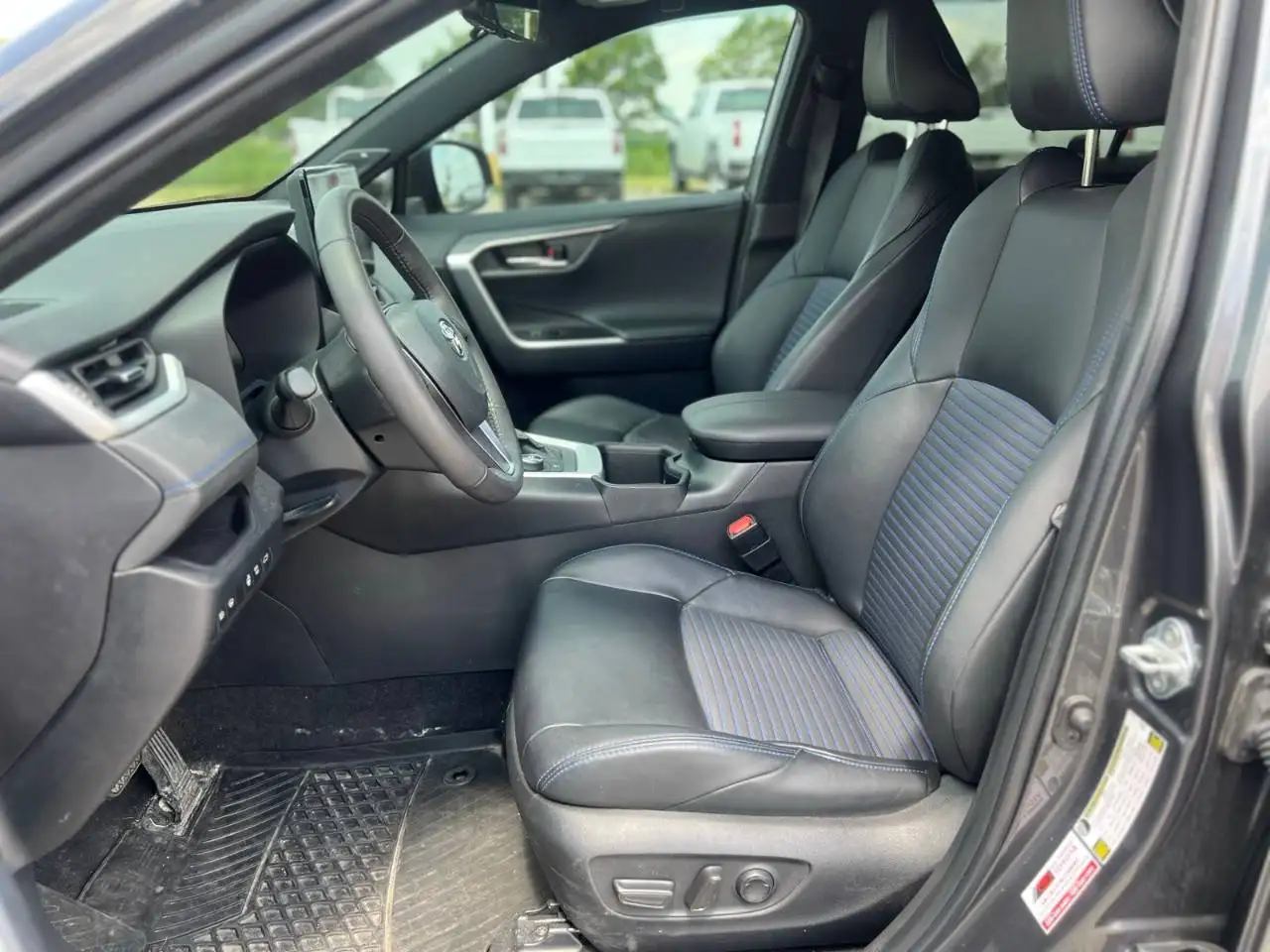 Toyota RAV 4 photo Toyota RAV 4