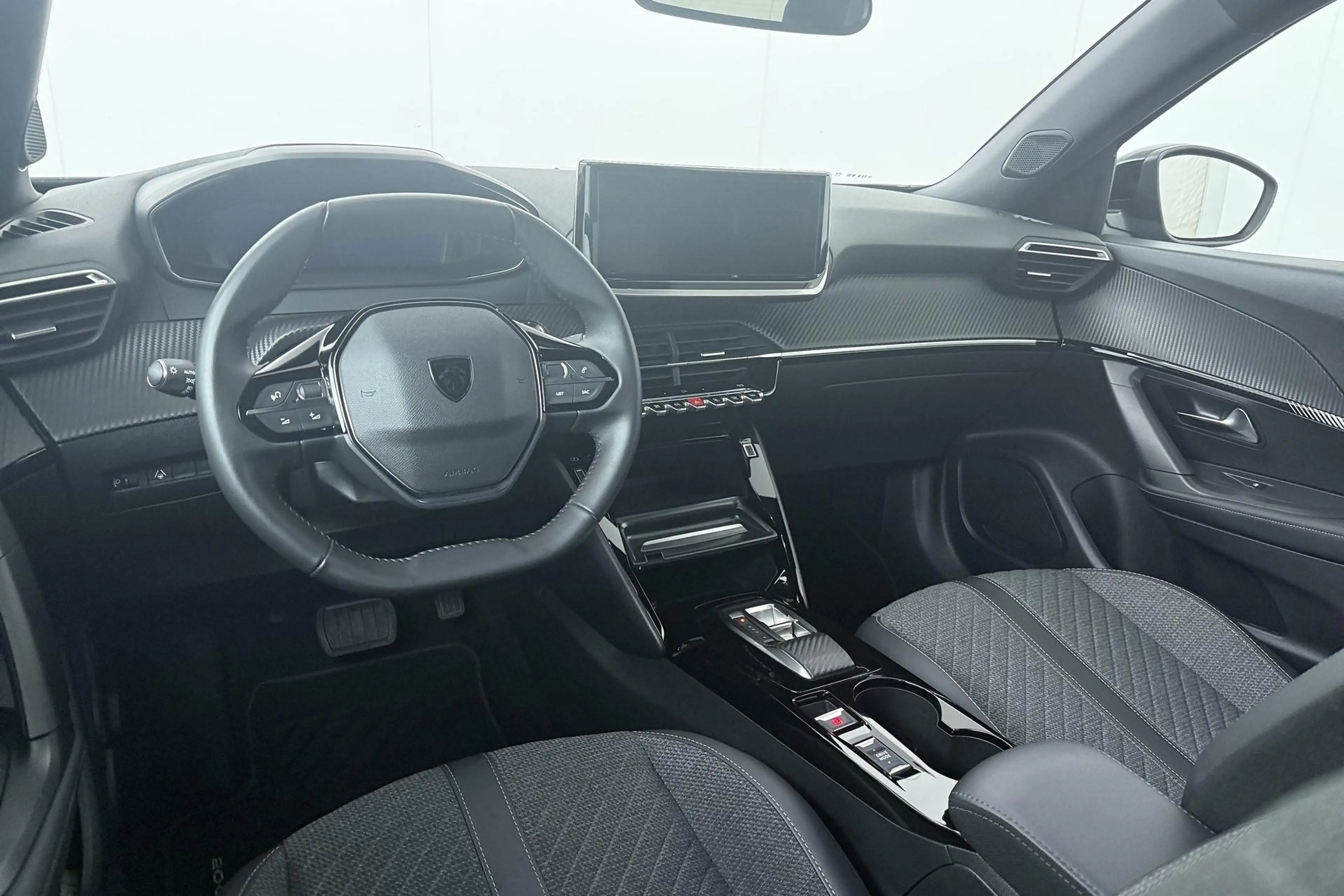 Peugeot e-2008 EV Allure 54 kWh | SOH 95.4% | Adaptieve Cruise Co — photo 4