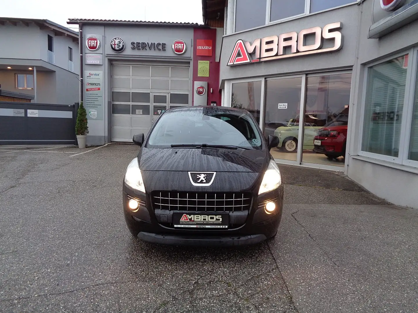 Peugeot 3008 1,6 HDi 115 FAP Professional Line Panorama, Anh... Schwarz - 2