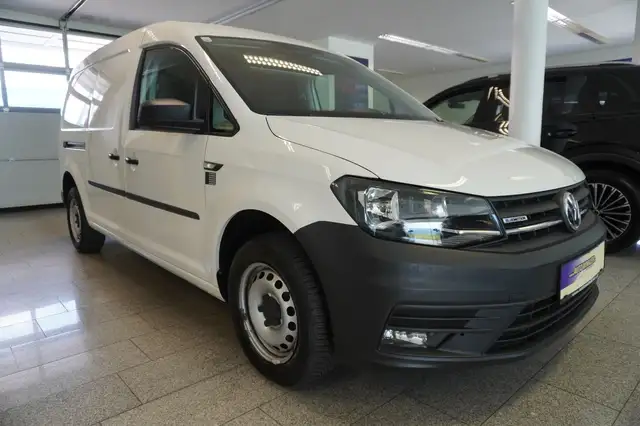 Volkswagen Caddy Maxi view 3