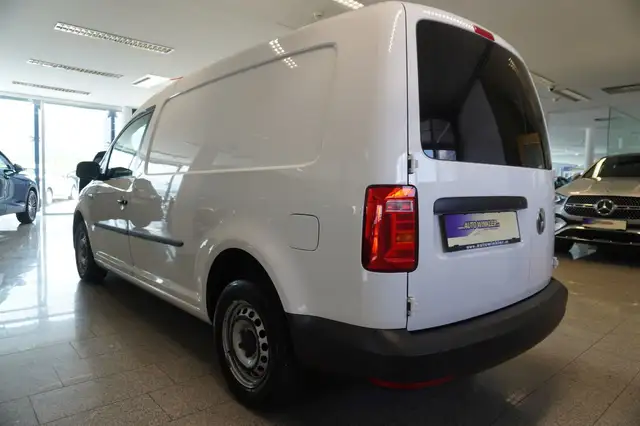 Volkswagen Caddy Maxi view 4