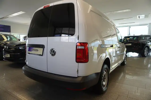 Volkswagen Caddy Maxi view 5