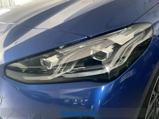 BMW 2 Series view 10