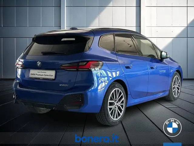 BMW 2 Series view 6