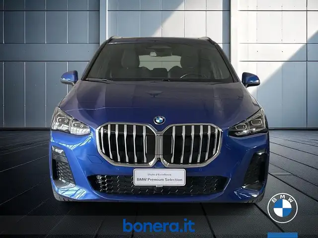BMW 2 Series view 3