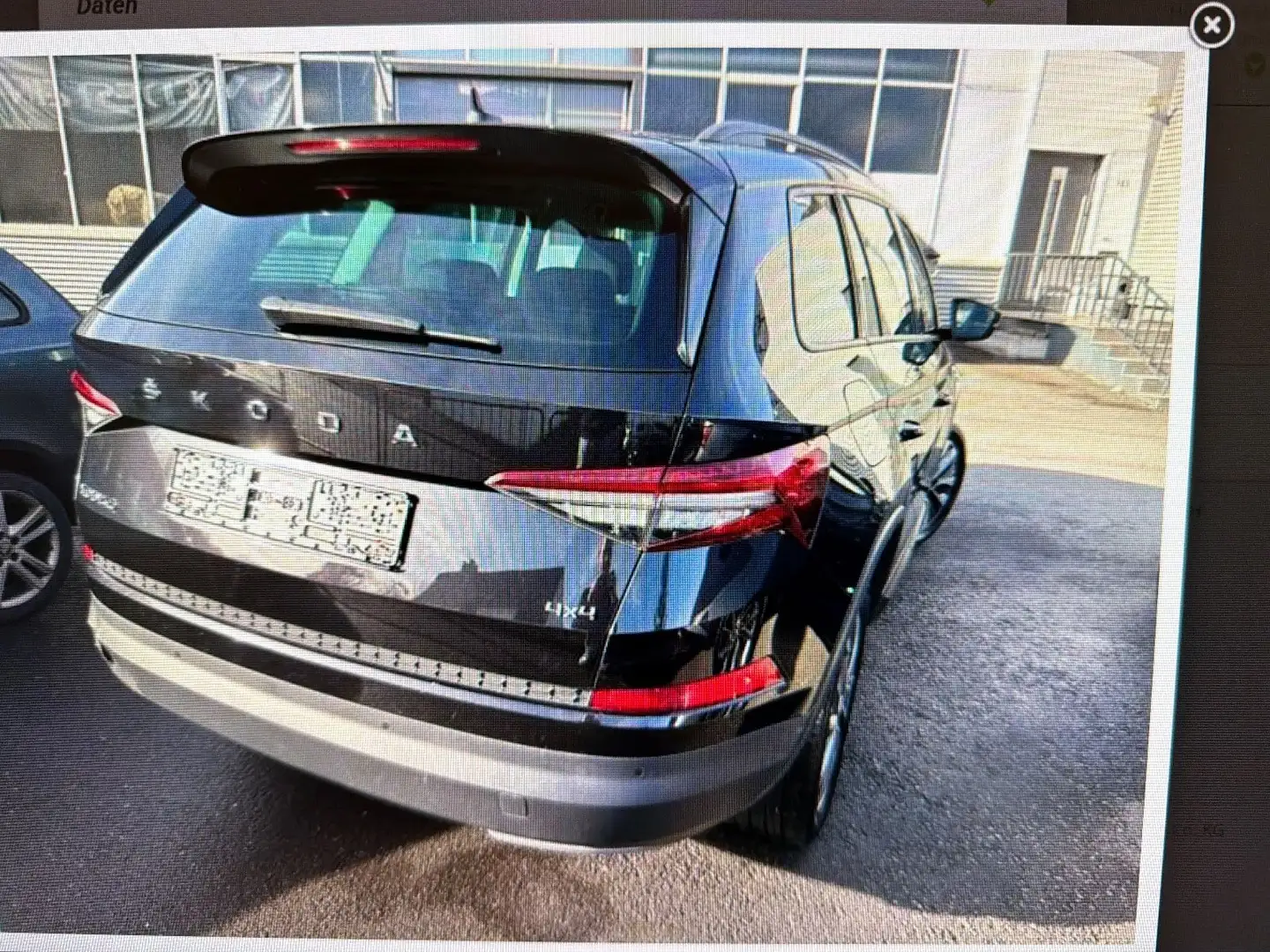Skoda Kodiaq Tour 4x4/LED/AHK/DSG/Kamera/ACC/ Schwarz - 2