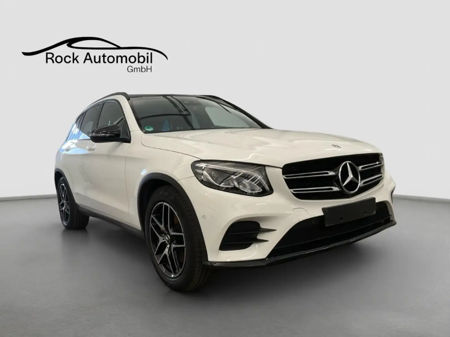 Mercedes-Benz GLC 250 4M 9G AMG Line NIGHT LED AHK Pano Weiß - 2