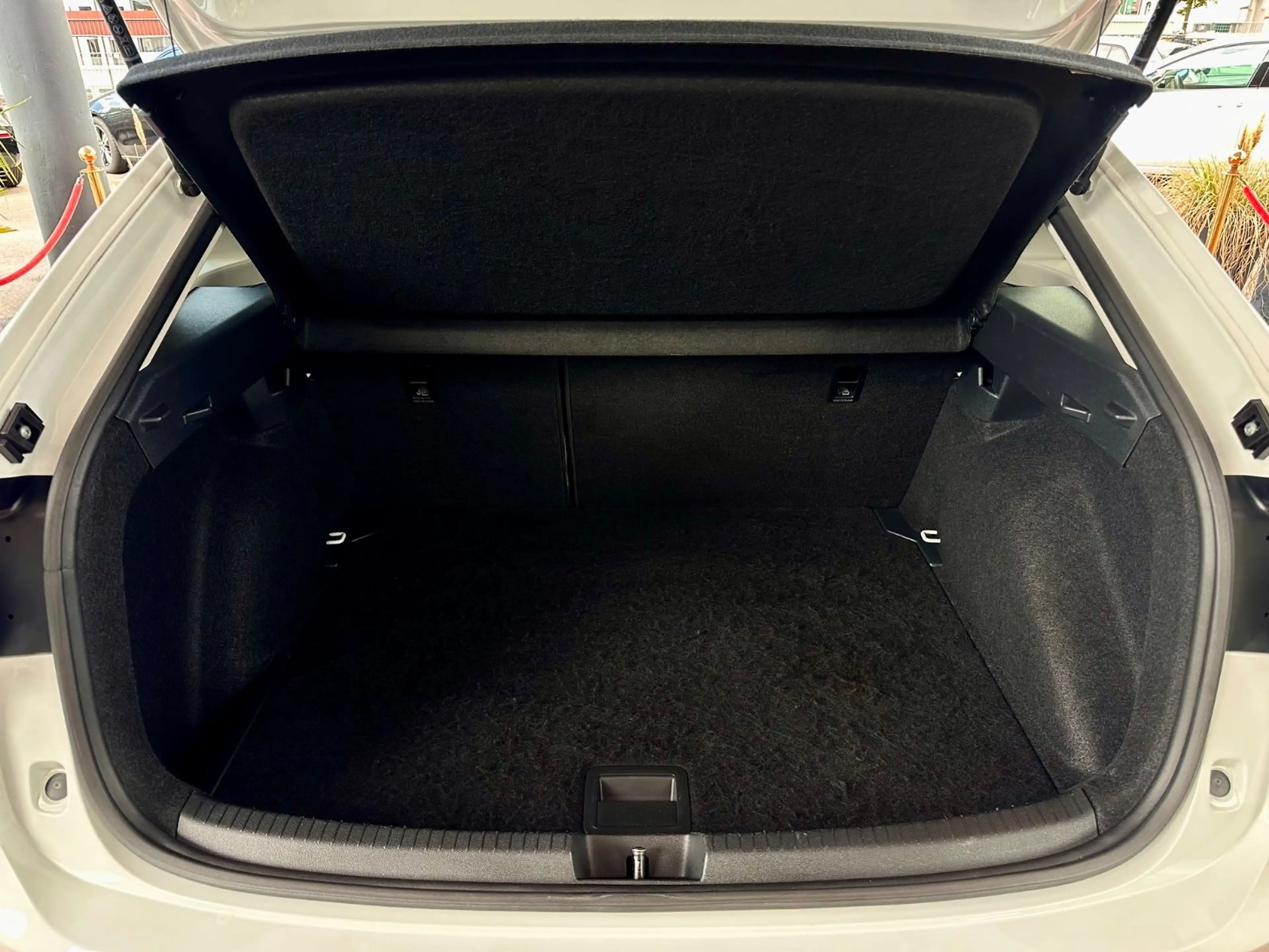Volkswagen Taigo Goal | 1. Hand | Sehr gepflegt — photo 6