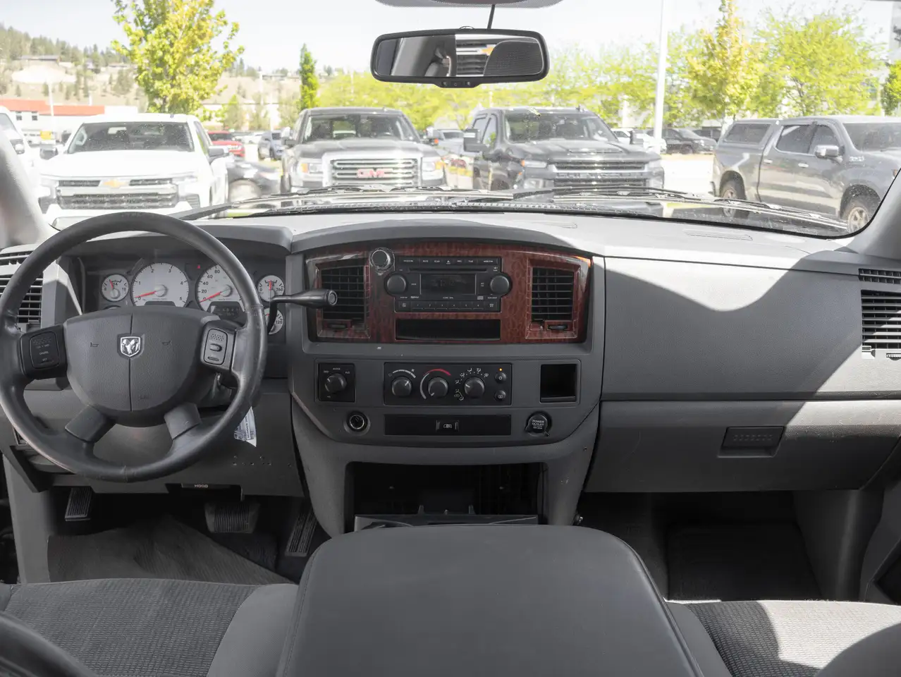 Dodge RAM снимка Dodge RAM