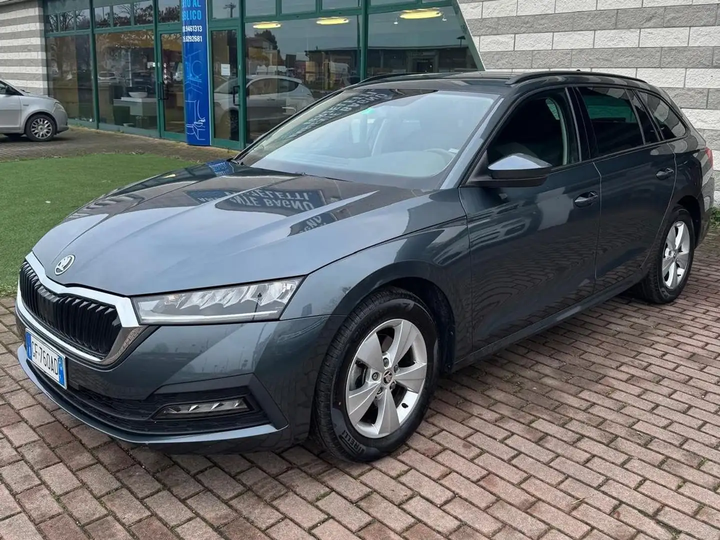 Skoda Octavia IV 2021 2.0 tdi evo scr dsg wagon sportline Blu/Azzurro - 2