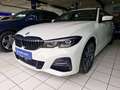 BMW 320 d  Touring M Sport/PANO/GARANTIE/VIRTUAL/KAMA Weiß - thumbnail 2